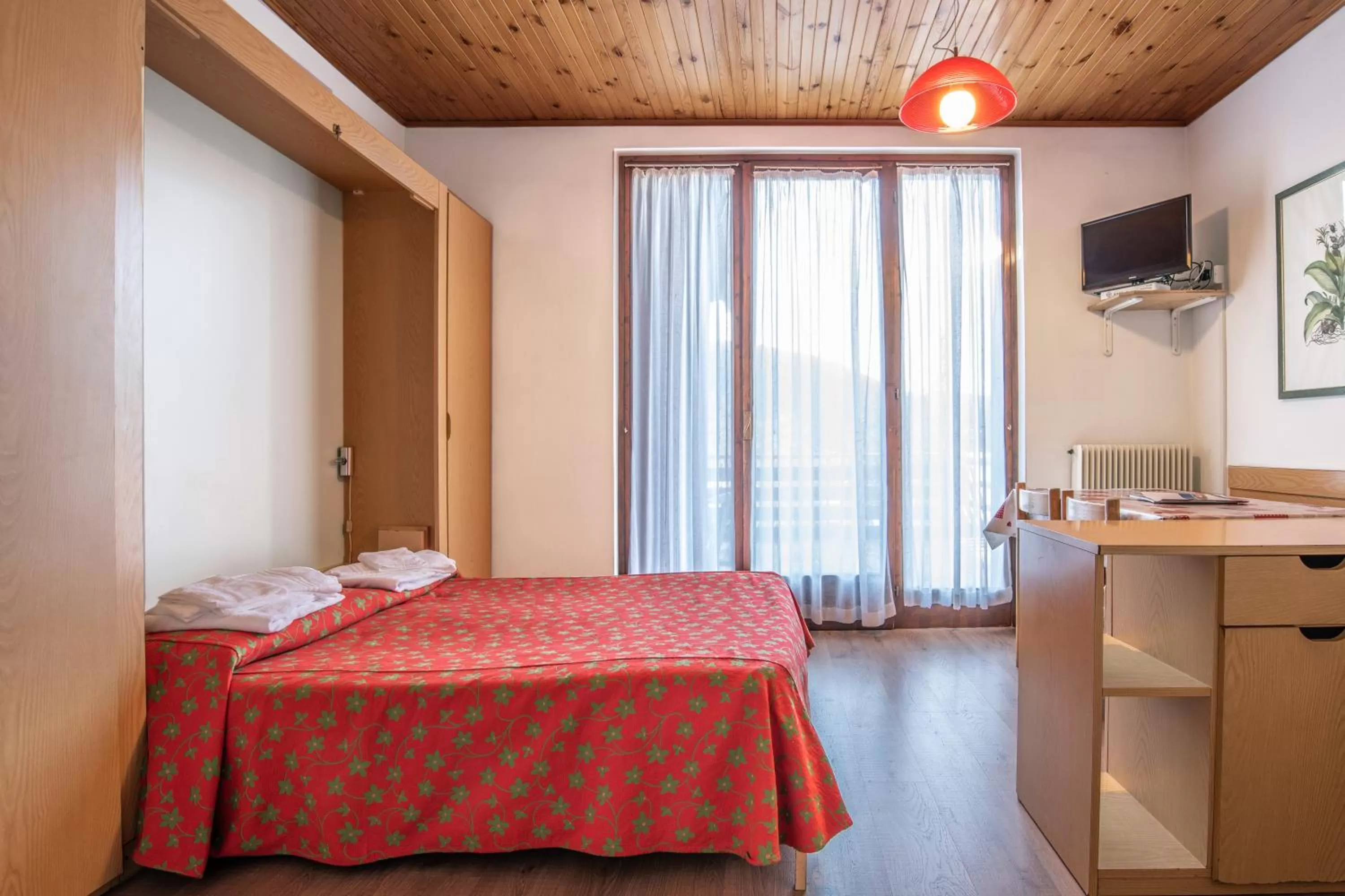 Bed in Alaska Clubresidence