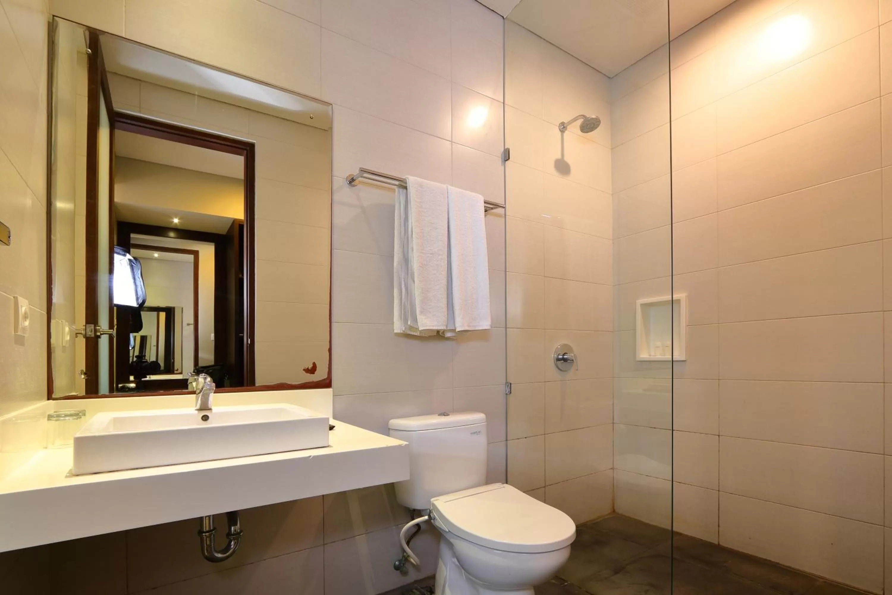 Shower in Argya Santi Resort