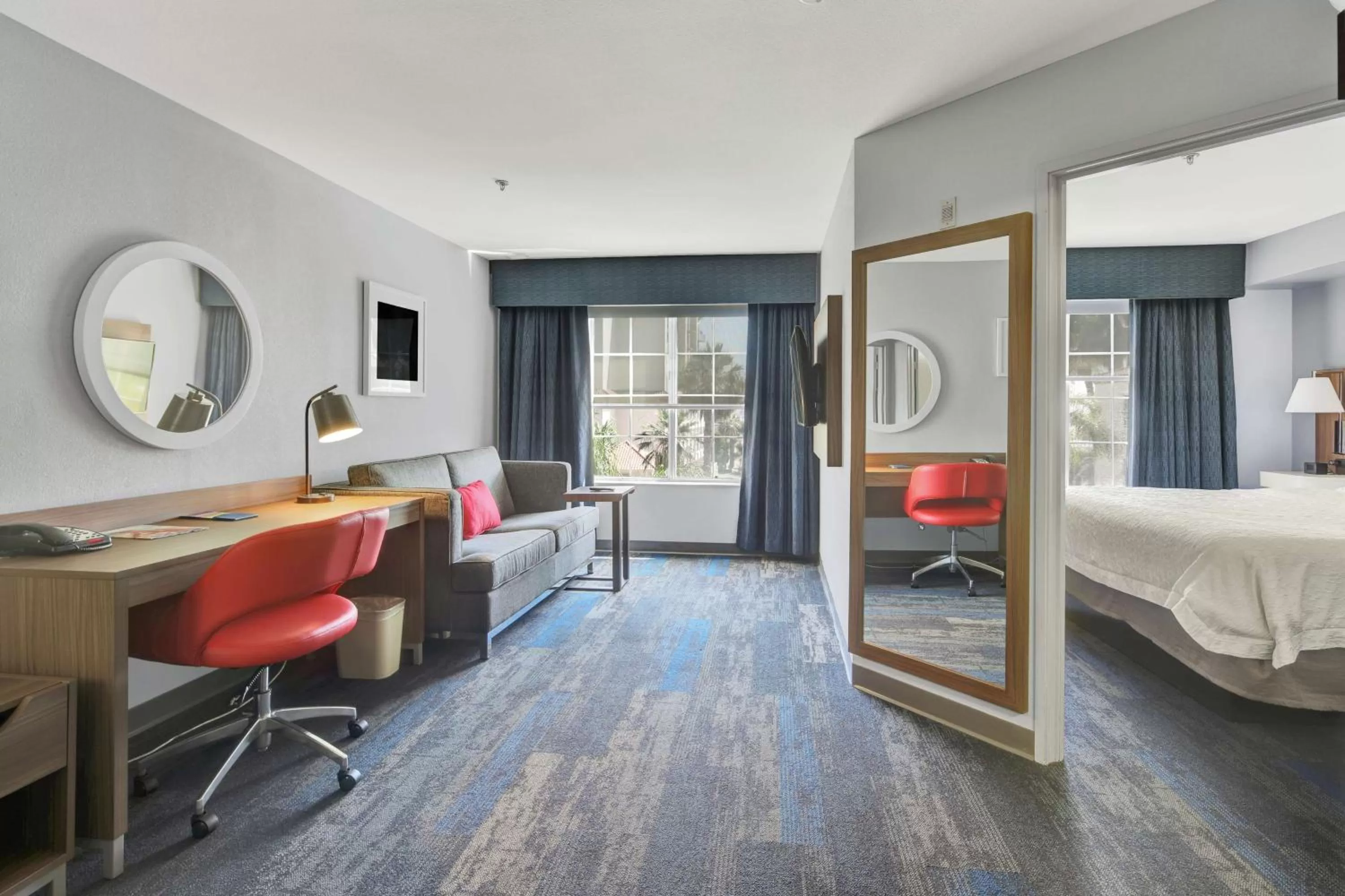 Bedroom in Express Inn