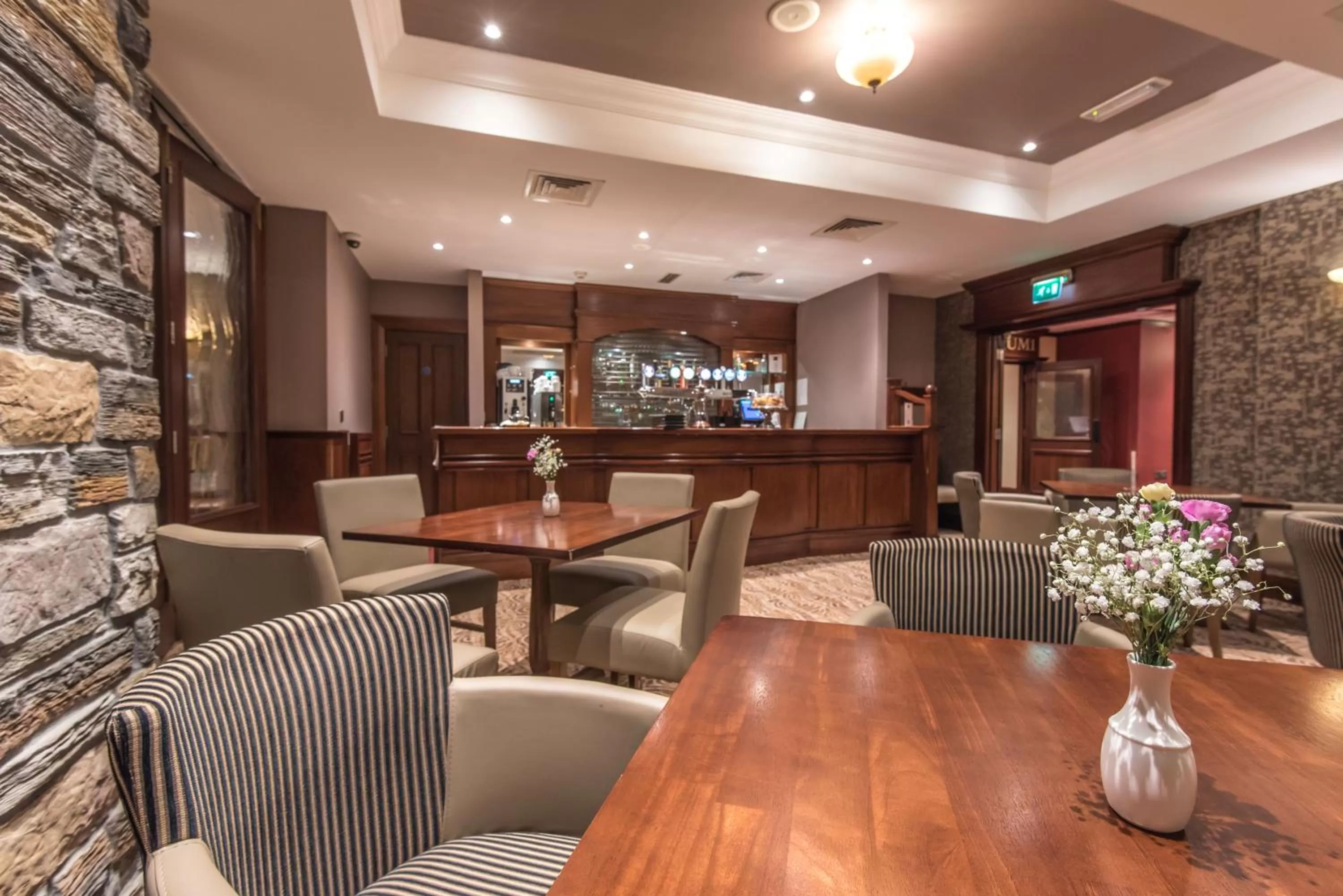 Lounge or bar in Dunsilly Hotel