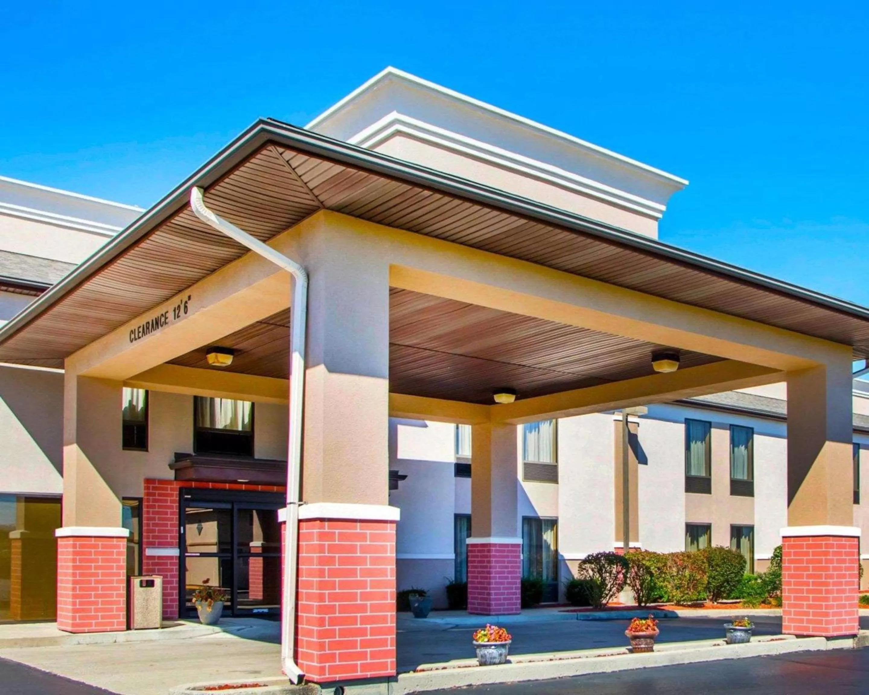 Property building in Comfort Inn Dayton - Huber Heights