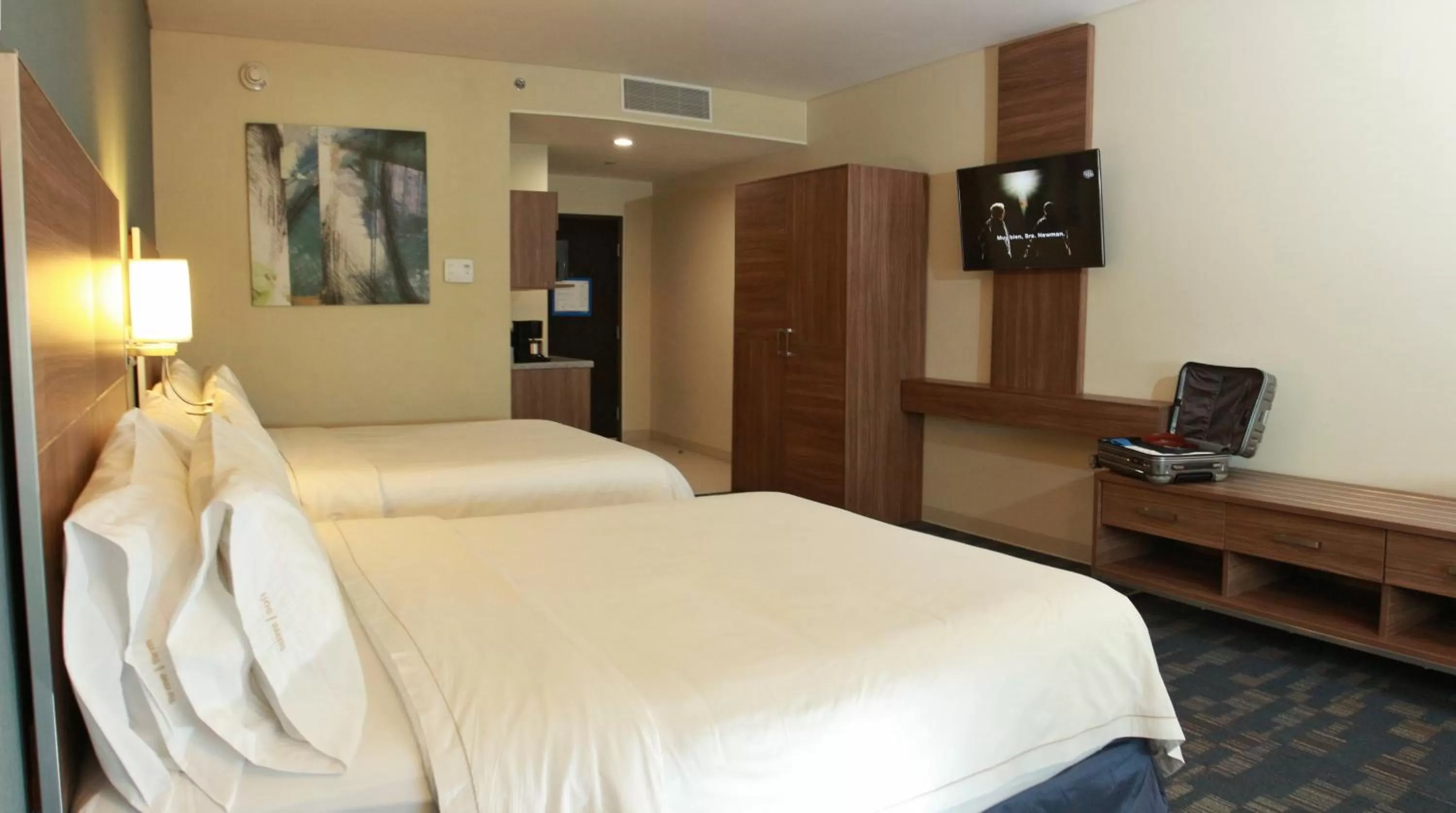 Photo of the whole room, Bed in Holiday Inn Express & Suites Mexicali by IHG