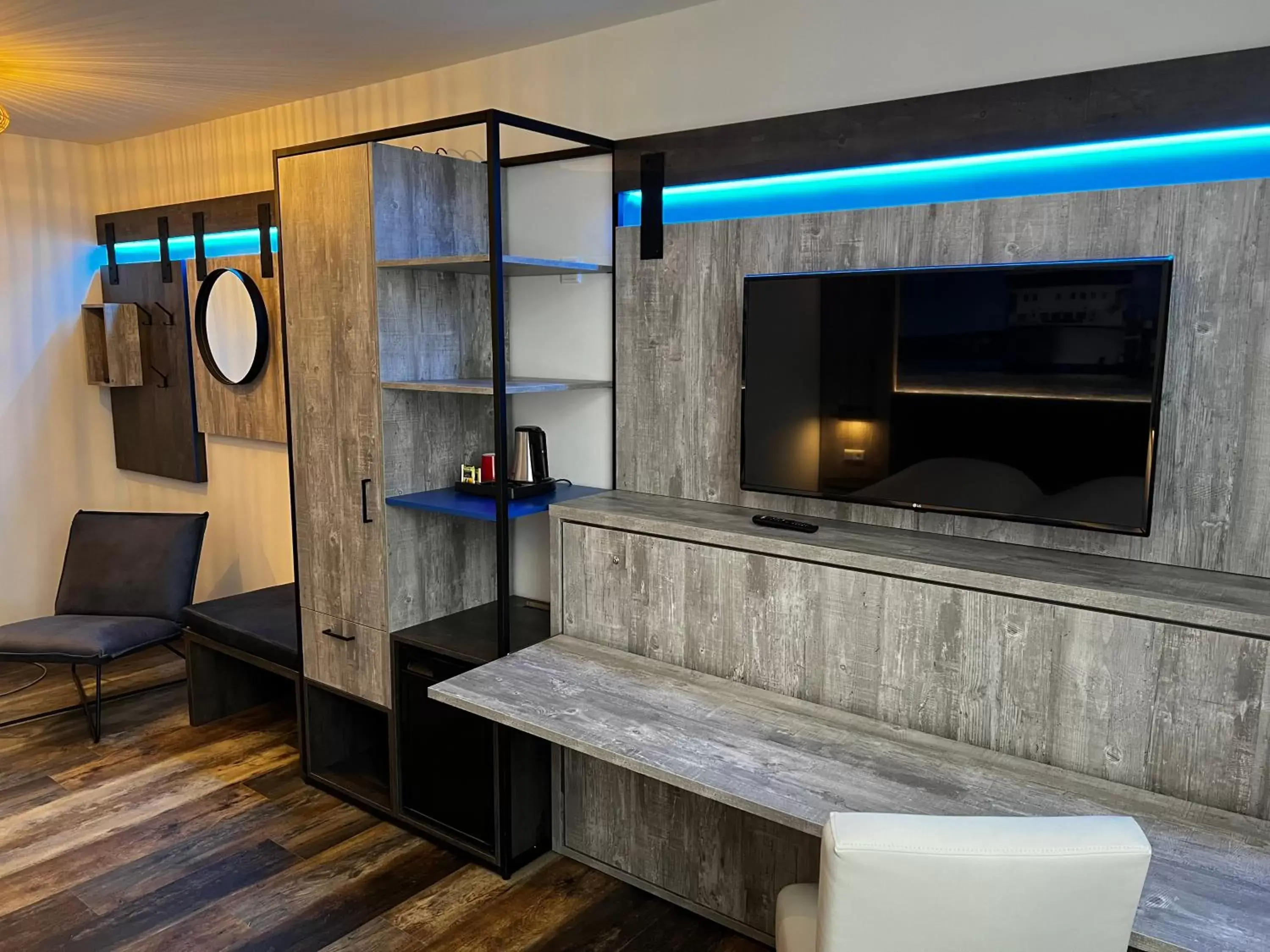 Double or Twin Room with Shower - single occupancy in Hotel Nap Double or Twin Room with Shower - single occupancy in Hotel Nap