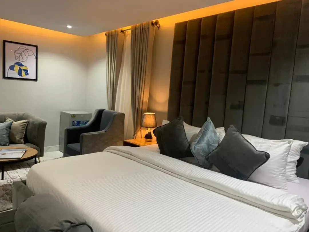 Deluxe Suite in Choice Suites Signature Deluxe Suite in Choice Suites Signature