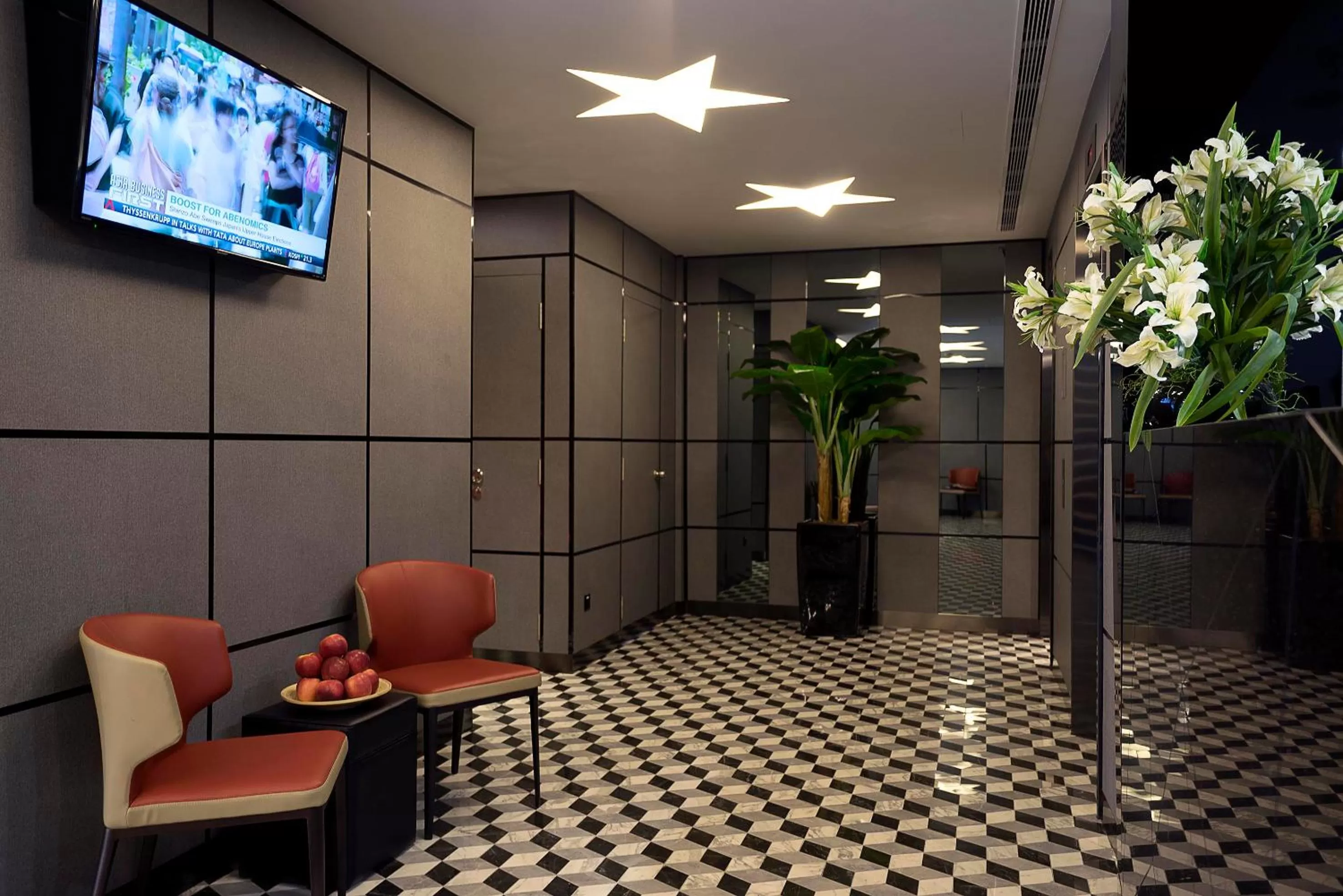 Lobby or reception in Hotel 81 Premier Hollywood