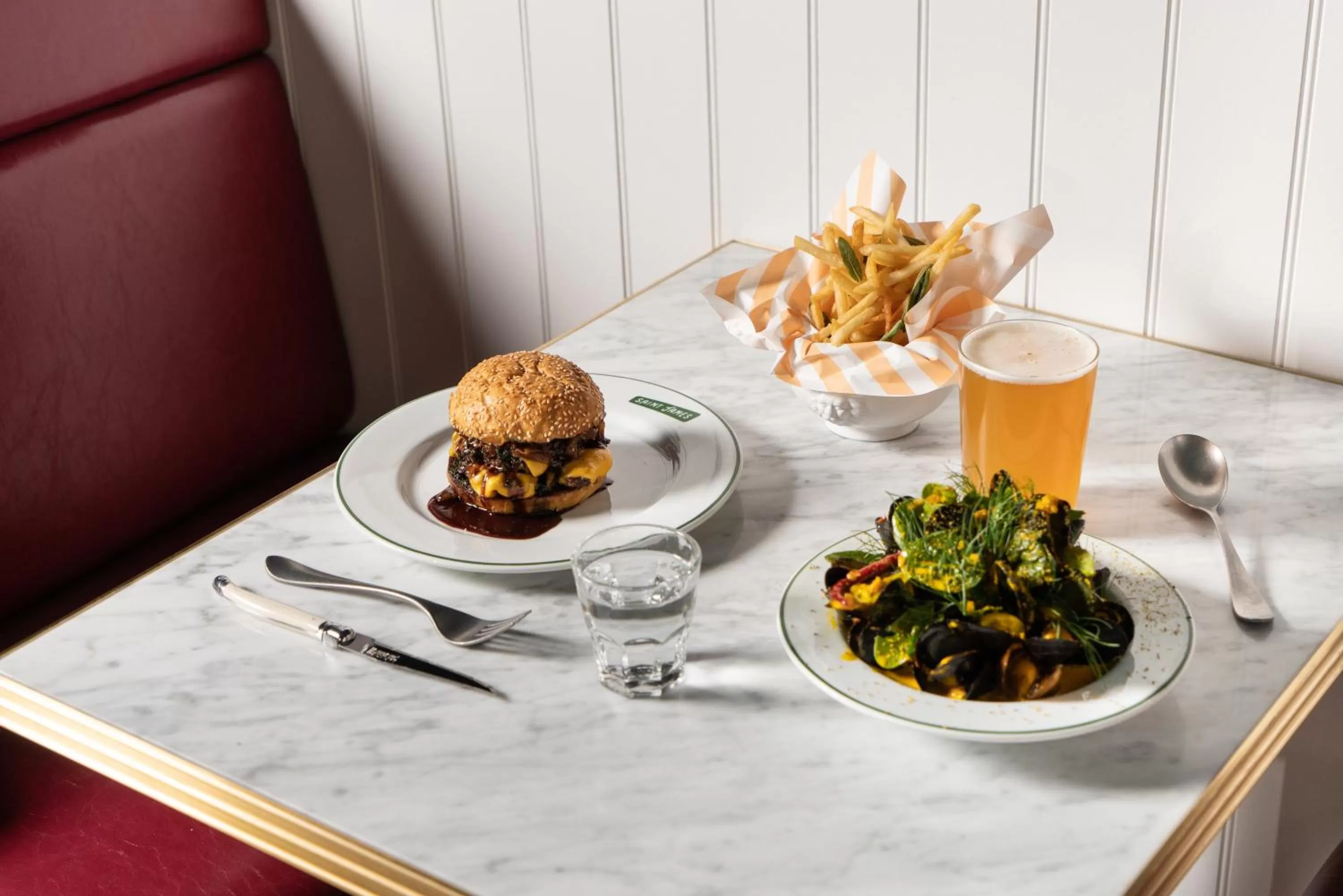 Food and drinks in Palihotel San Diego Gaslamp Quarter