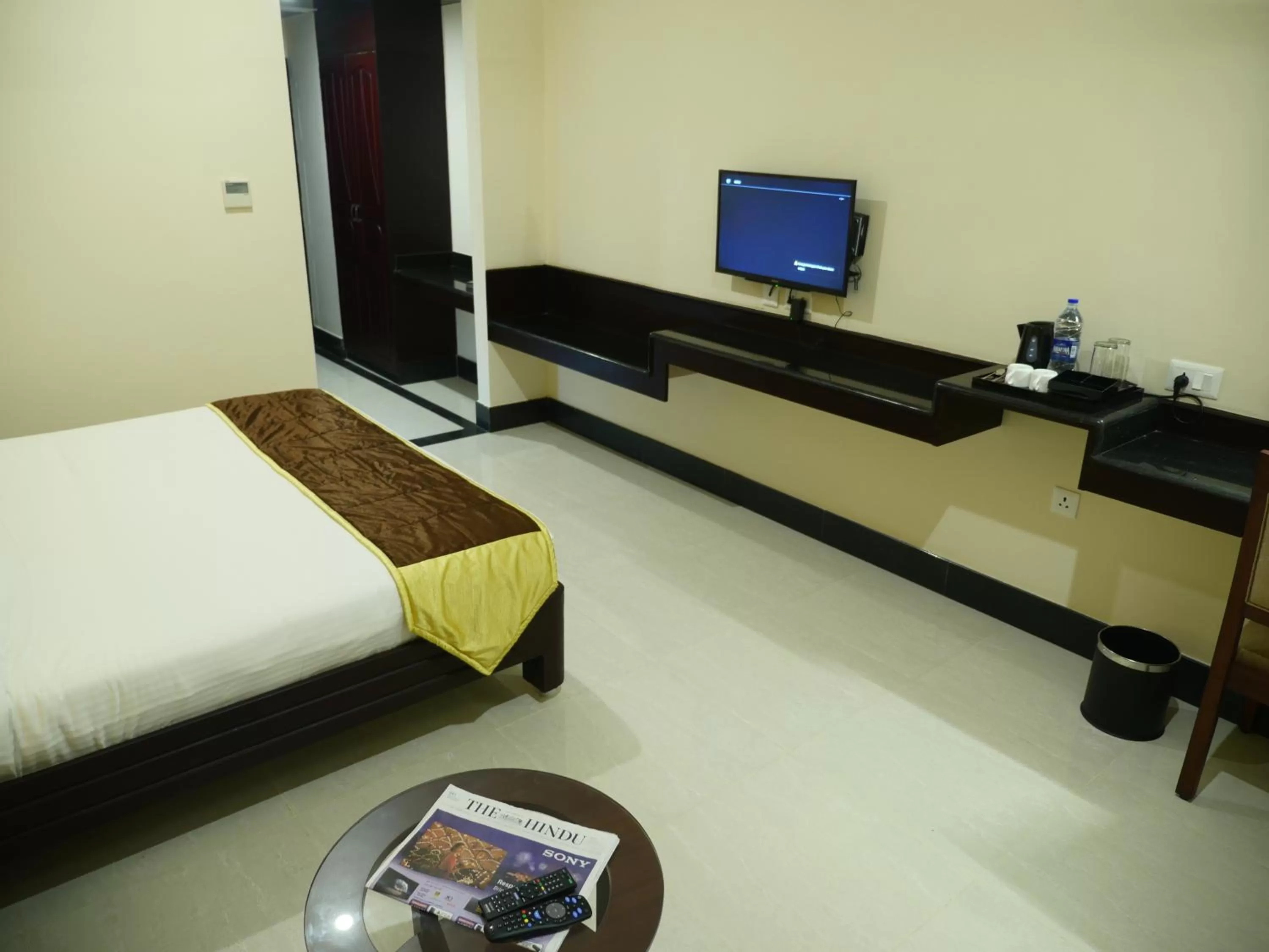 Photo of the whole room, Bed in AVS Imperiaa Karaikal