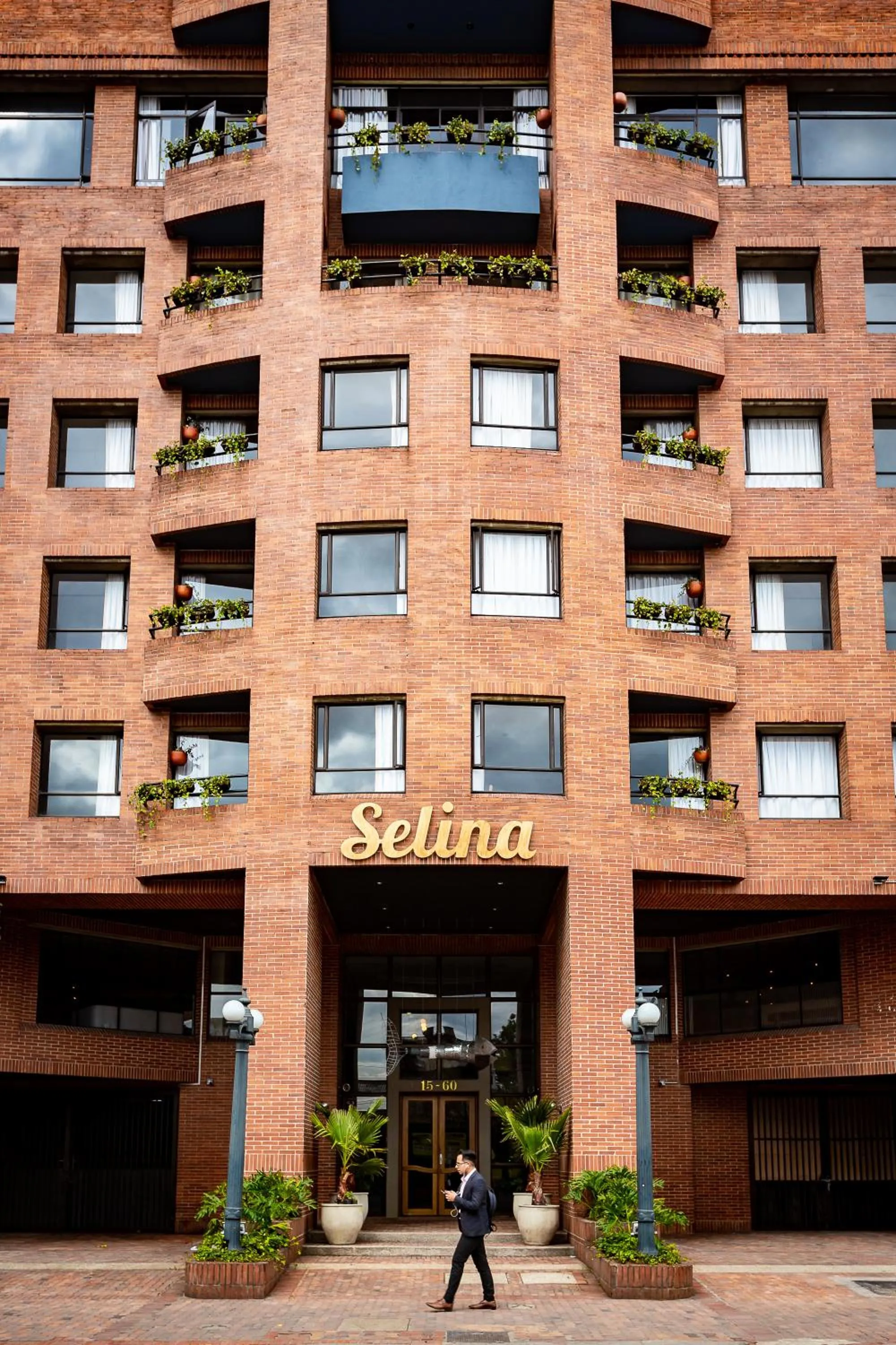 Property building in Selina Chapinero Bogota