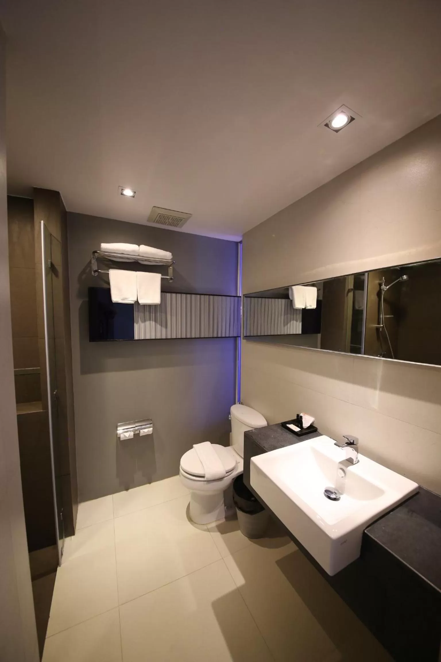 Bathroom in The Sun Xclusive