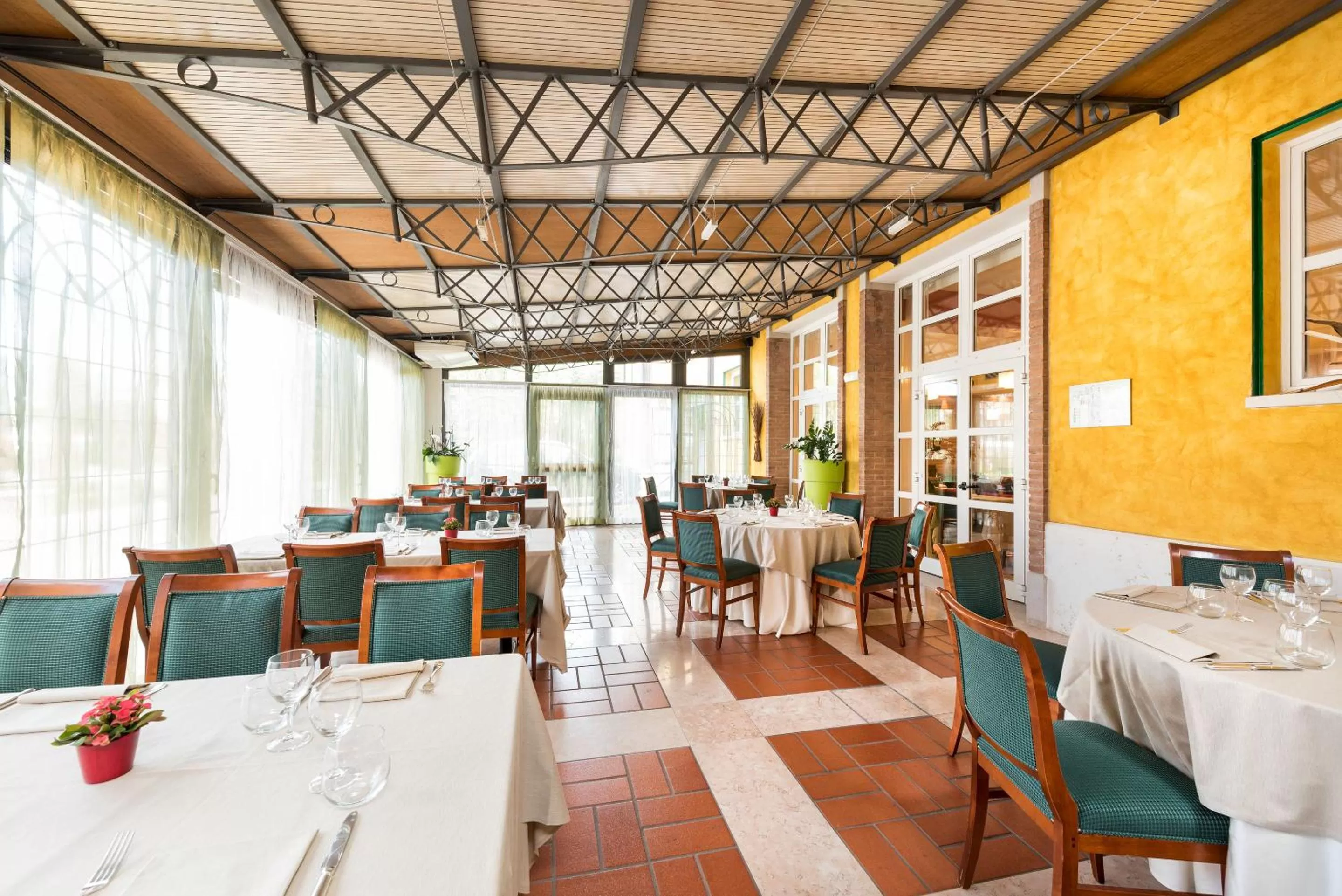 Restaurant/places to eat in Hotel Villa Malaspina