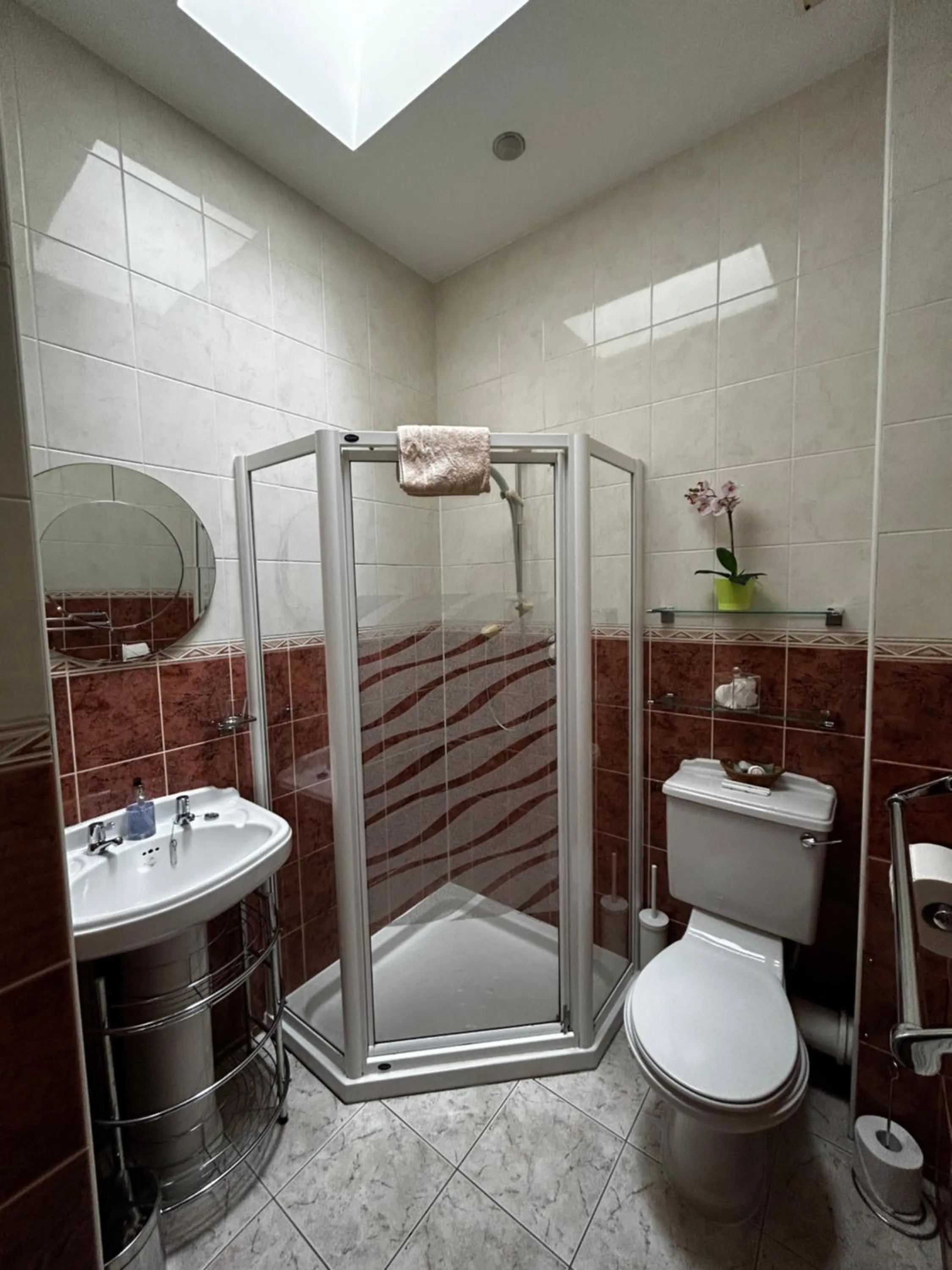 Acer Lodge Guest House