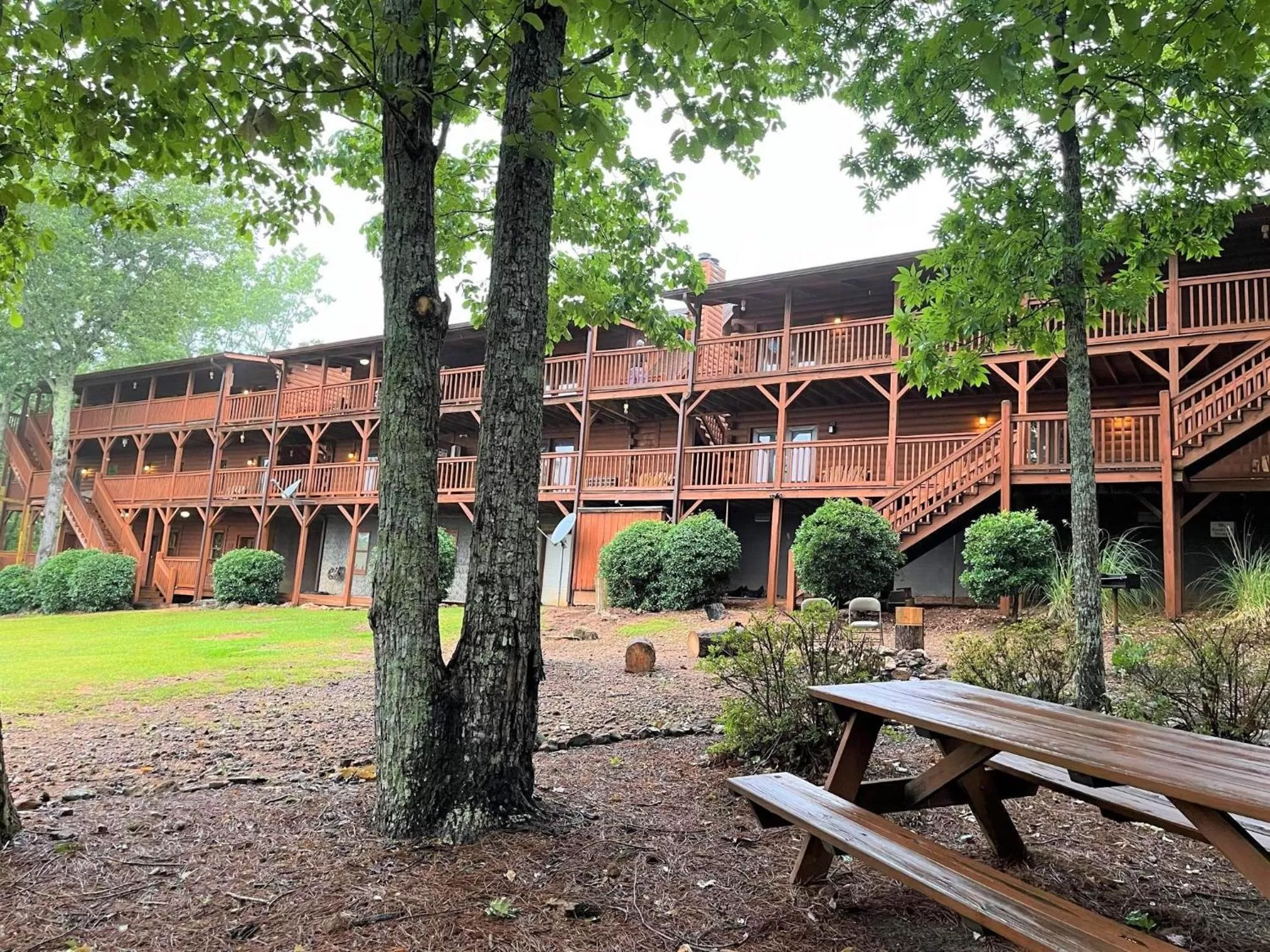 Property building in Mountain Top Inn and Resort