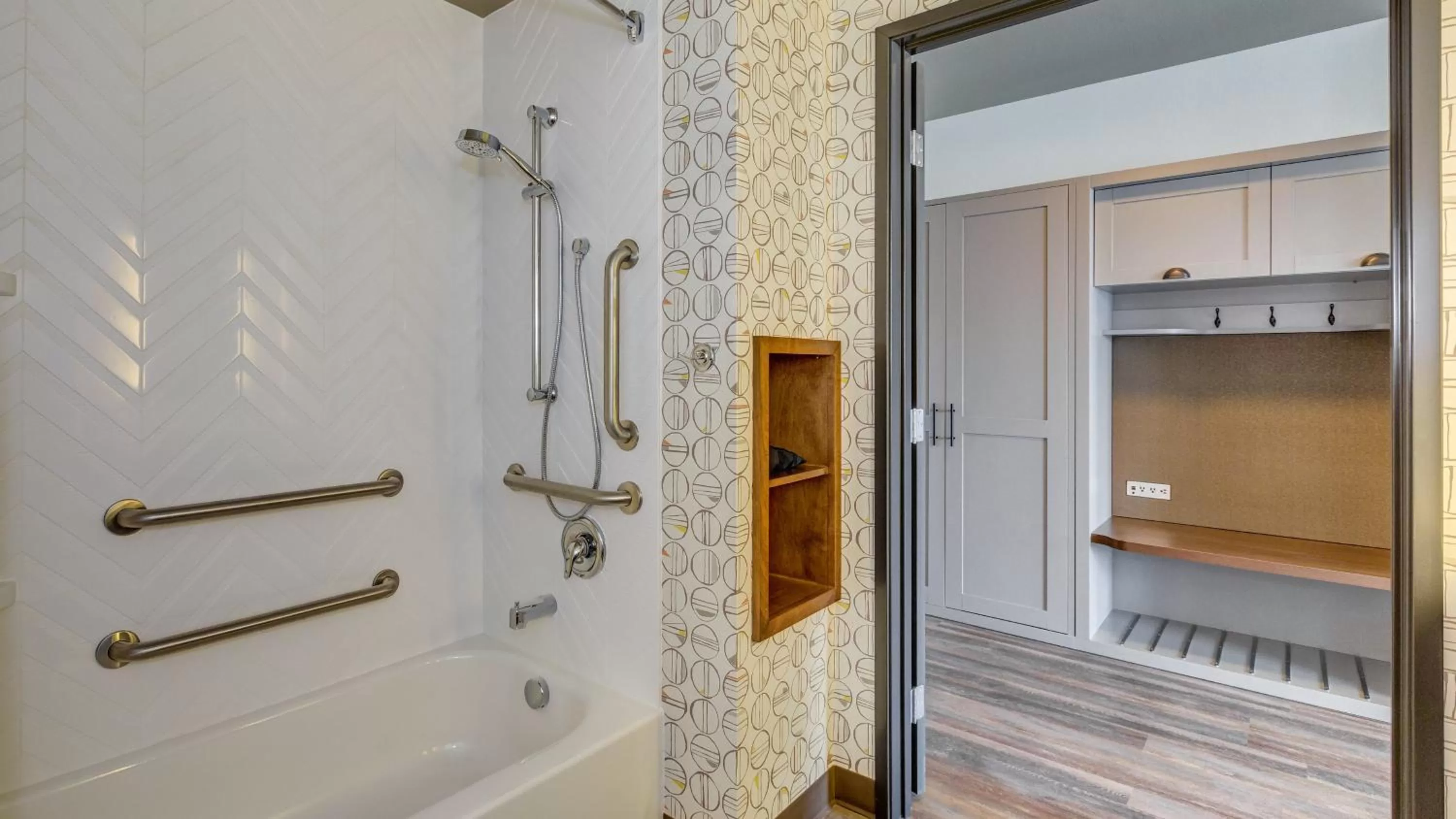 Bathroom in Holiday Inn & Suites Bellingham by IHG