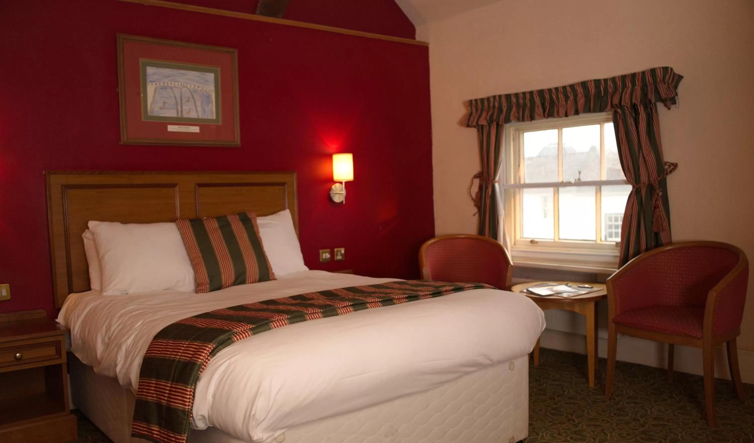 Bed in The Catherine Wheel Wetherspoon Hotel