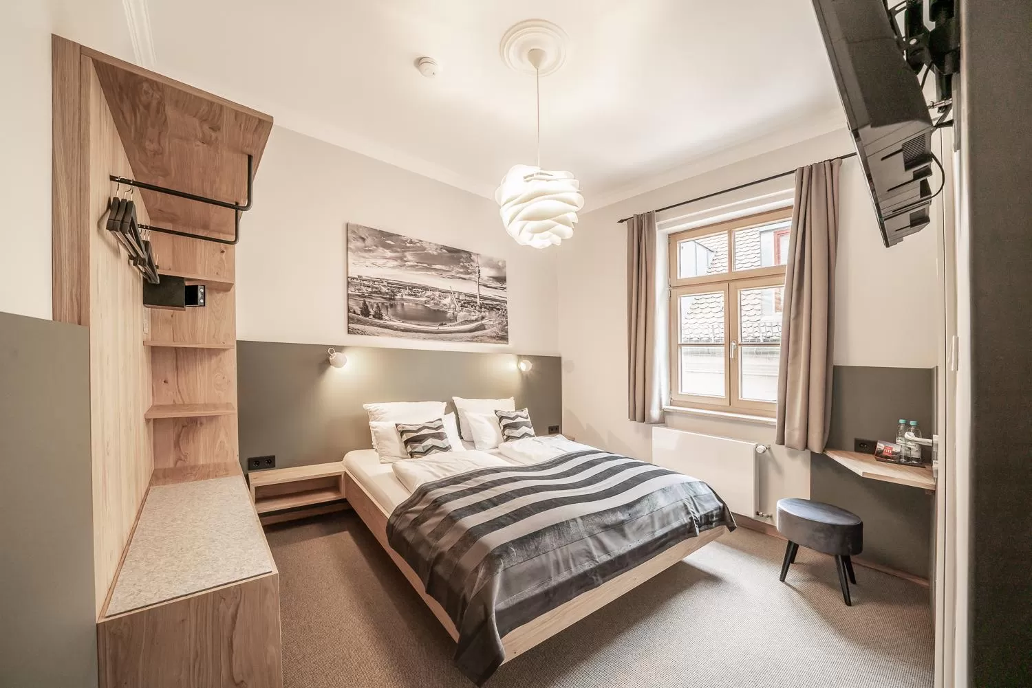 TV and multimedia, Bed in Hotel Am Markt