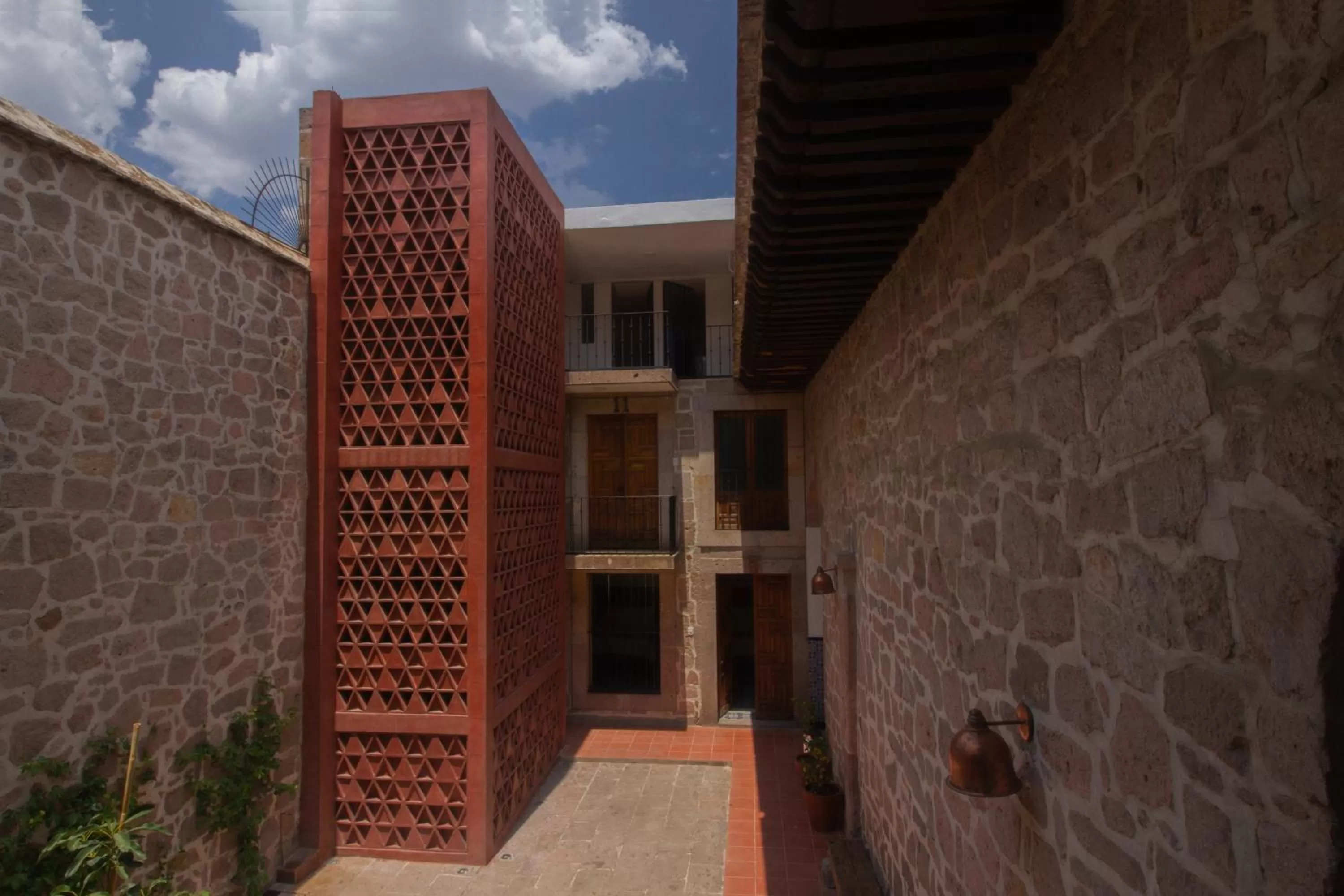 Inner courtyard view in NaNa Vida Hotel Morelia
