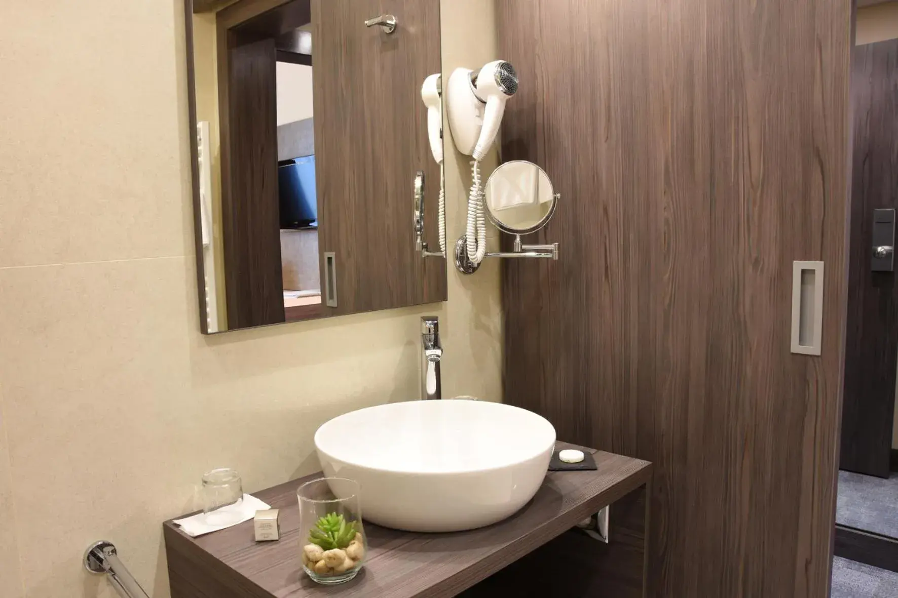 Superior Double Room - single occupancy in Hotel Paka Superior Double Room - single occupancy in Hotel Paka