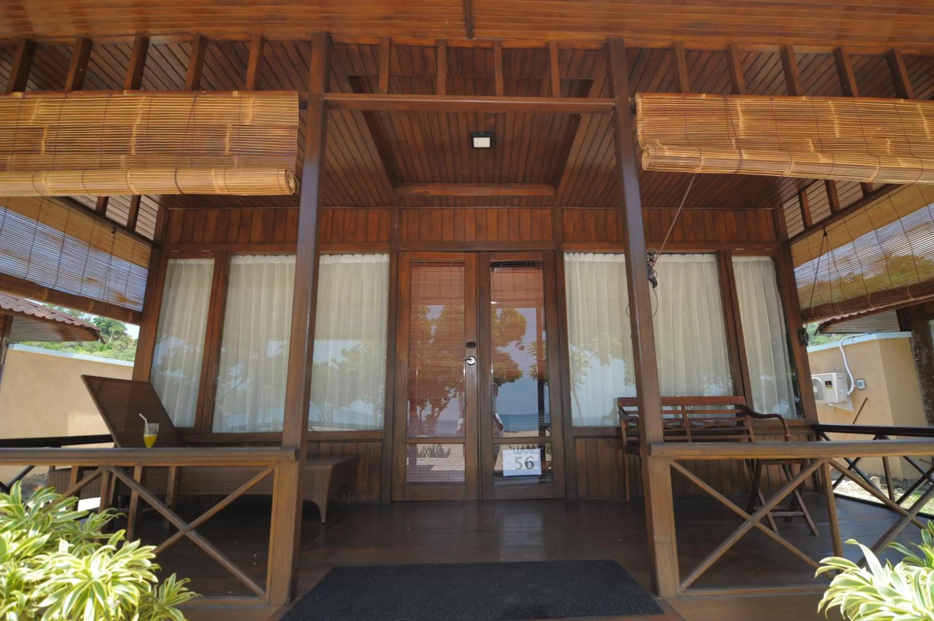 Balcony/Terrace in Sylvia Beach Villa