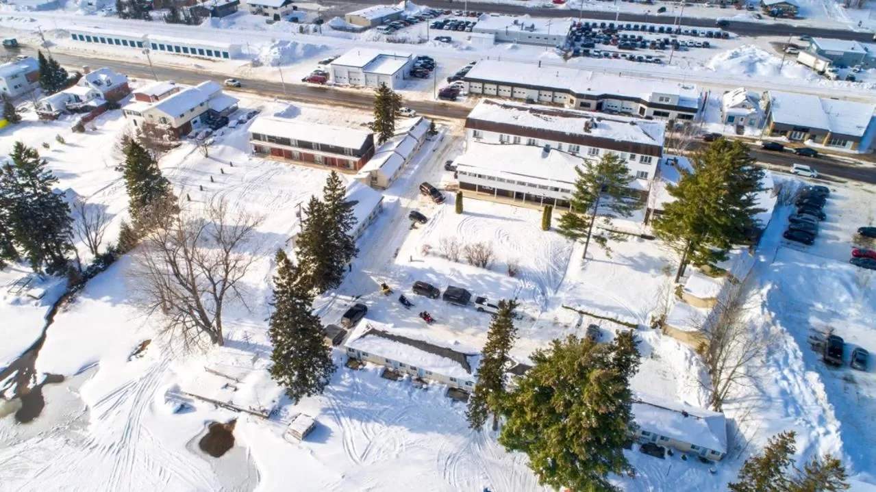 Property building in Caswell Resort