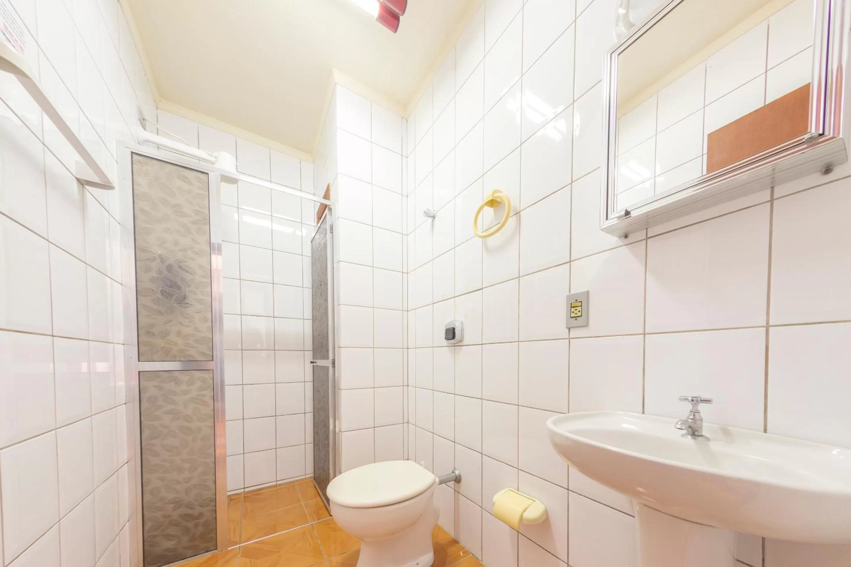 Toilet in Pousada Japeju