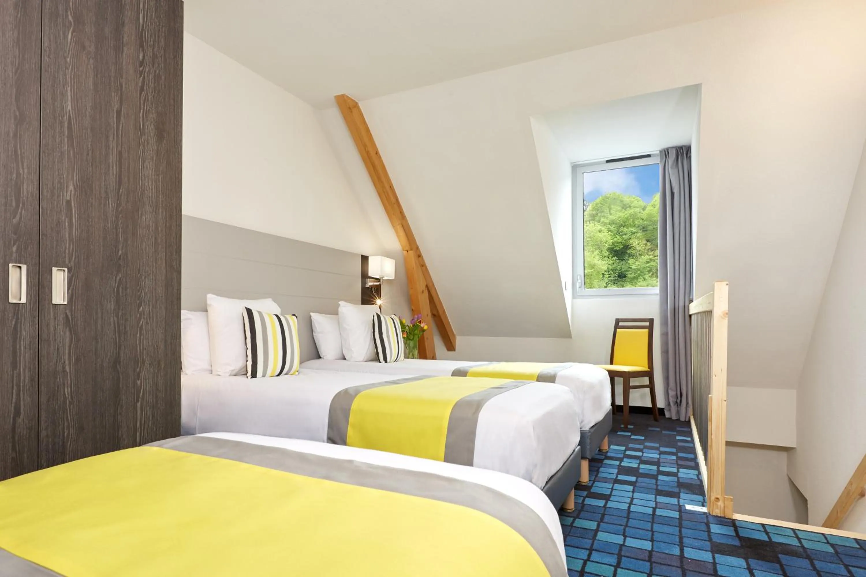 Bedroom, Bed in Hôtel Astrid