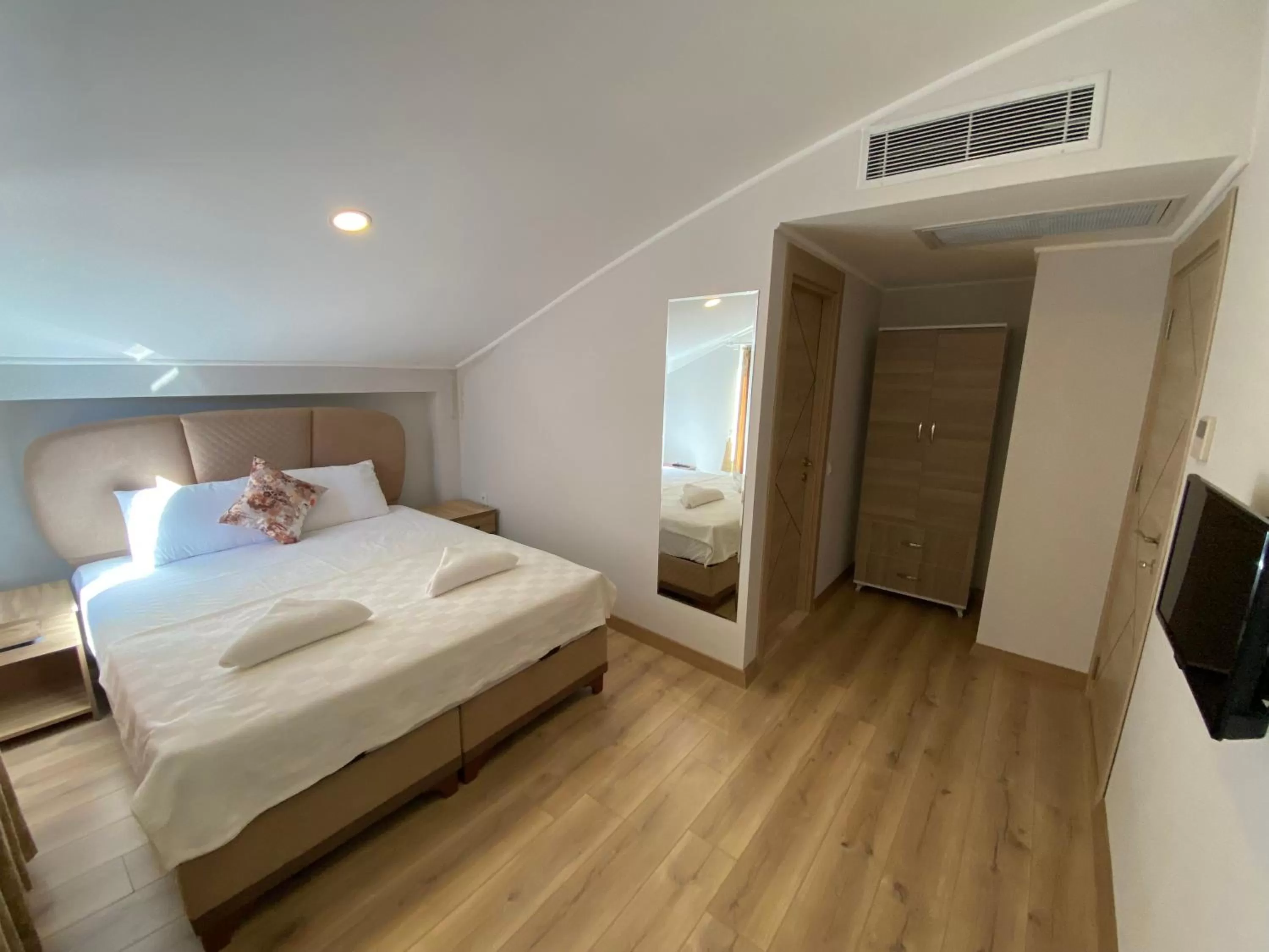 Bed in Huma Elite Hotel