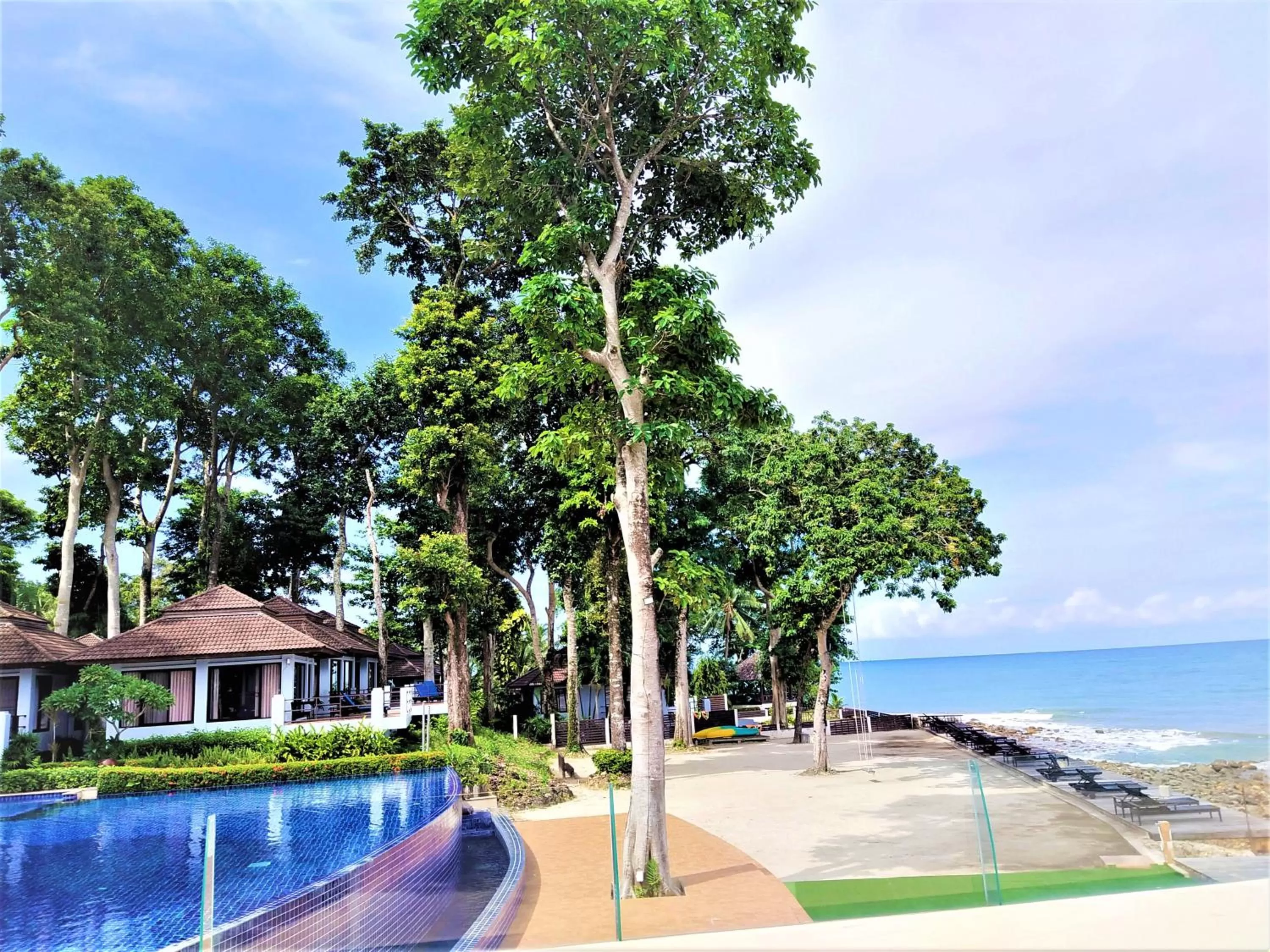 Sea view in Chang Buri Resort & Koh Chang Hillside