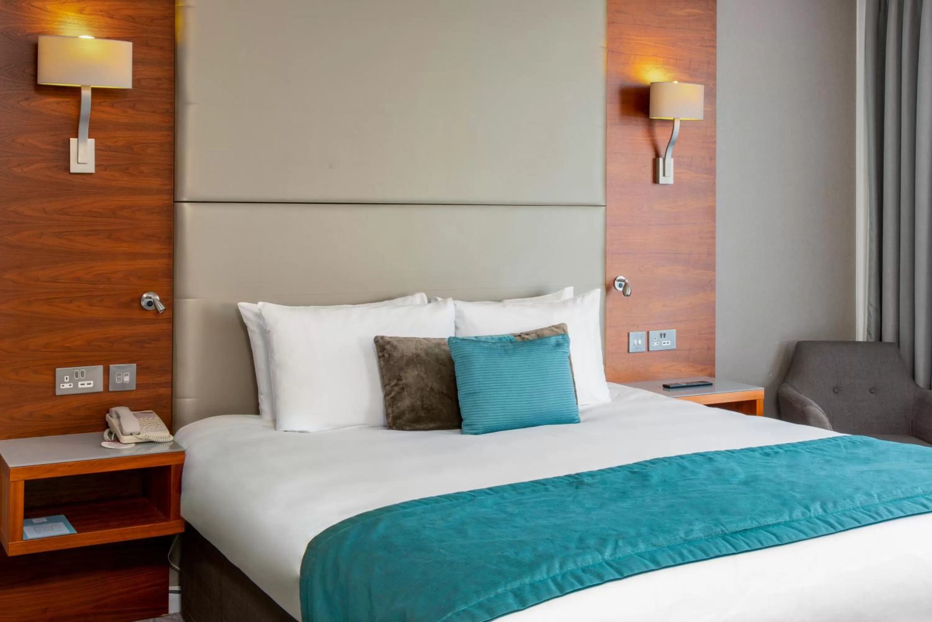 Bed in Crowne Plaza London - Docklands by IHG