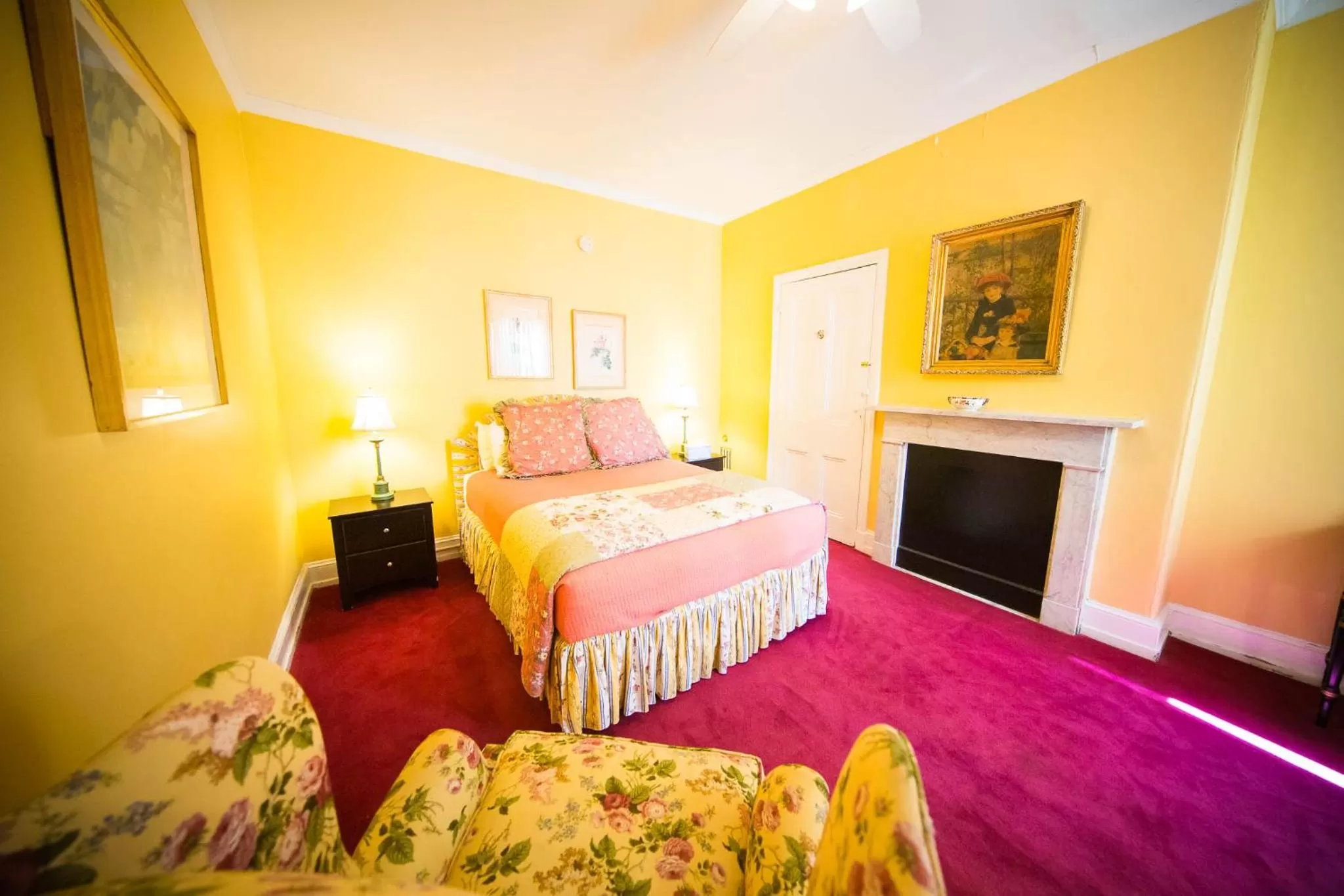 Photo of the whole room, Bed in La Reserve Bed and Breakfast