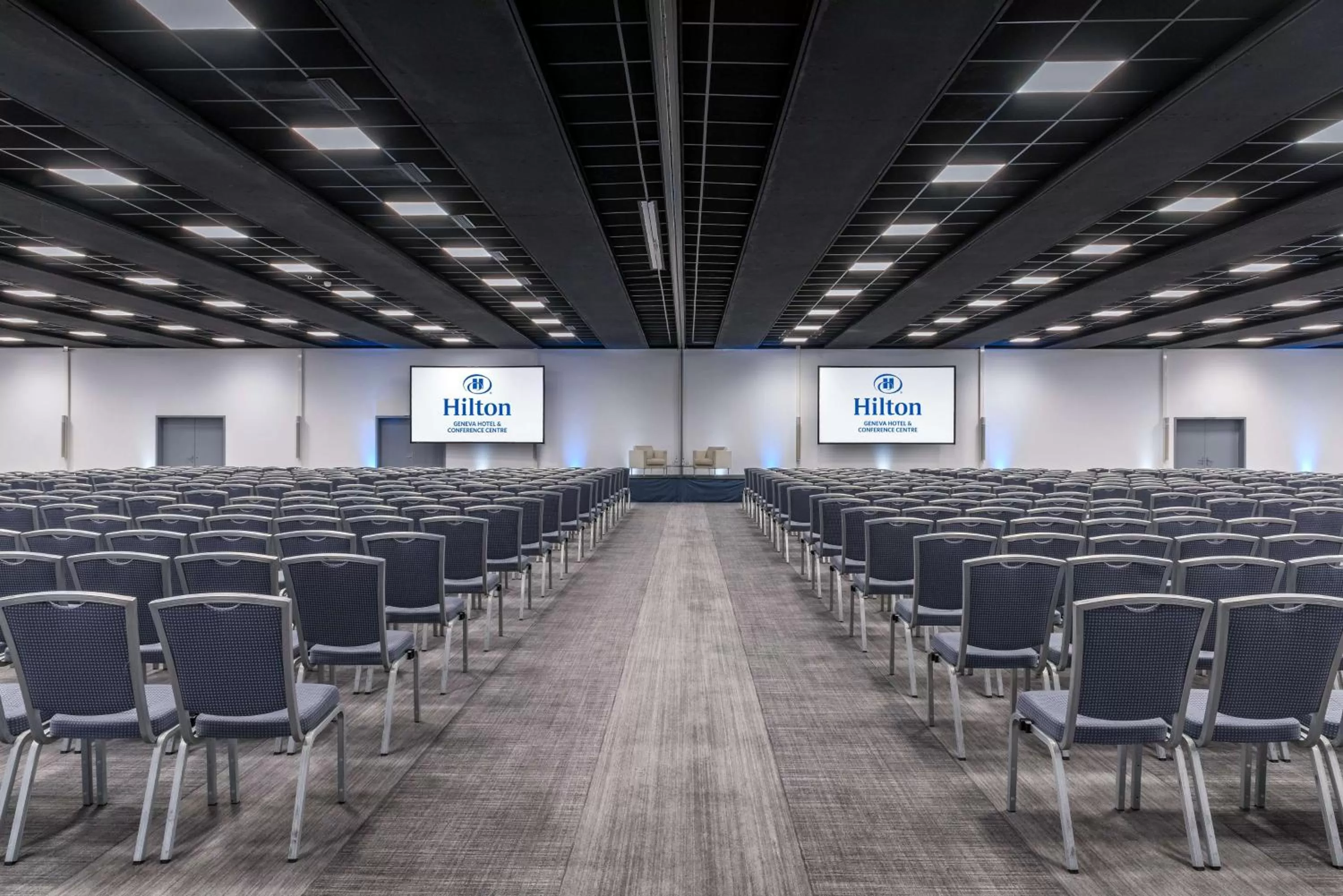 Meeting/conference room in Hilton Geneva Hotel and Conference Centre