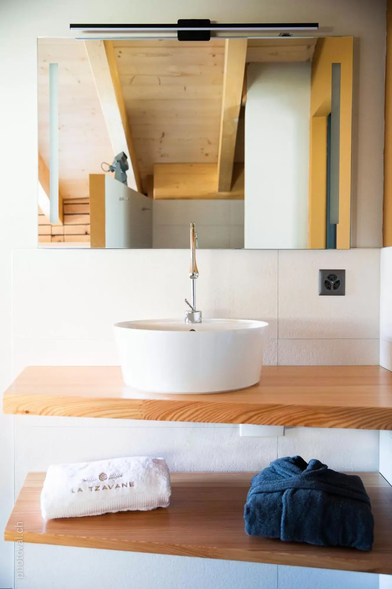 King Room with Balcony in La Tzavane King Room with Balcony in La Tzavane