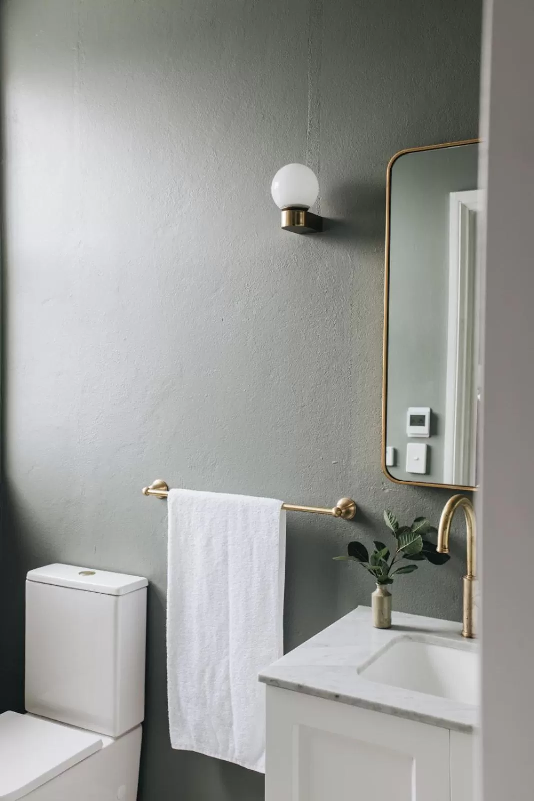 Bathroom in Mittagong Hotel