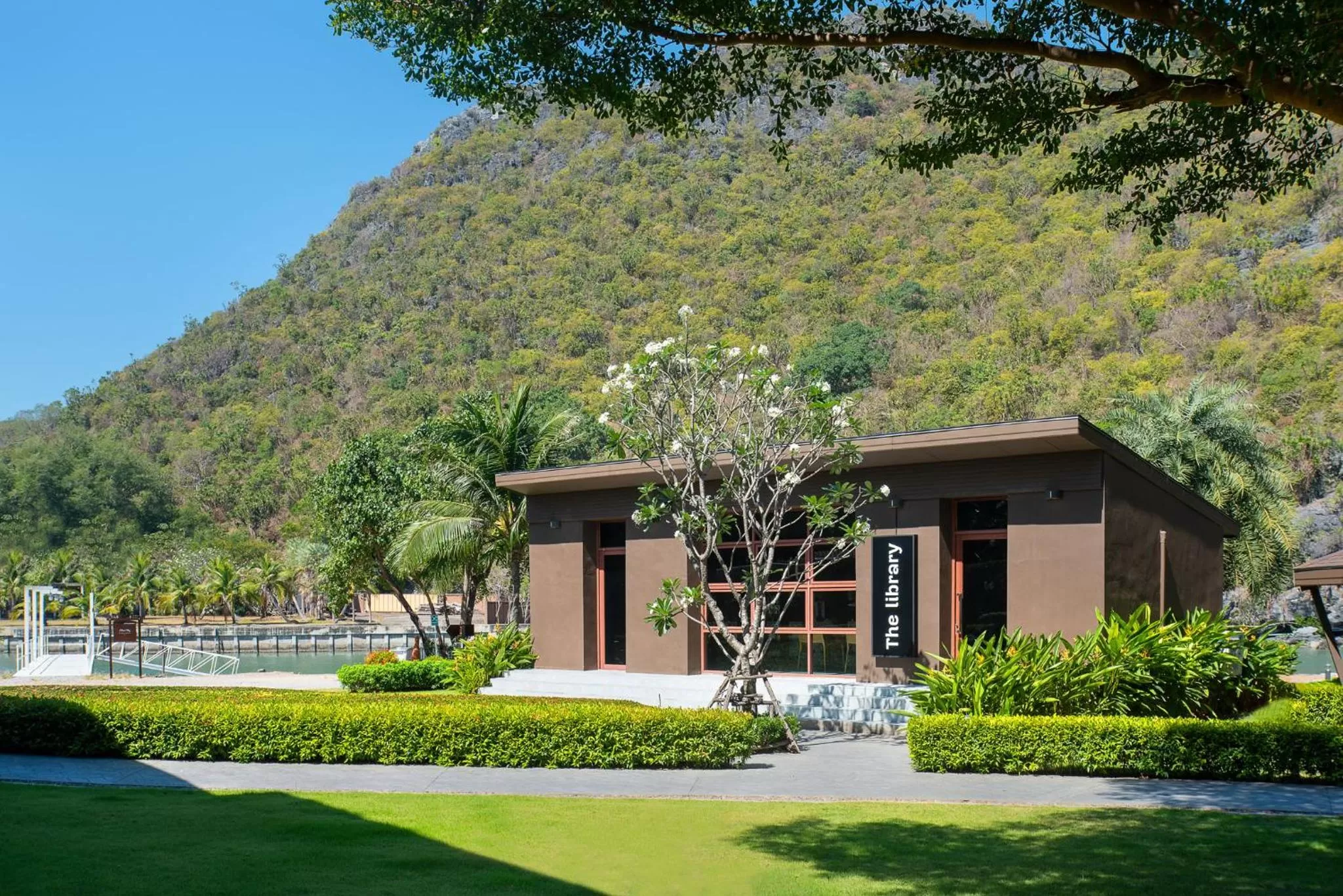 Library in La Isla Pranburi Beach Resort