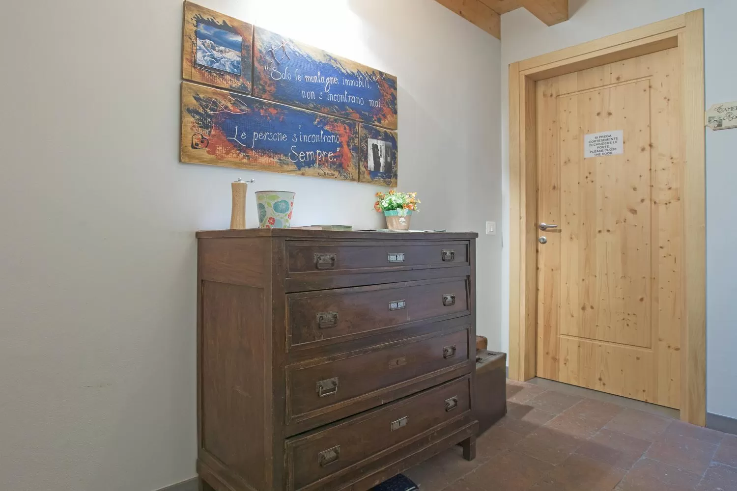 TV/Entertainment Center in B&B Del Centro