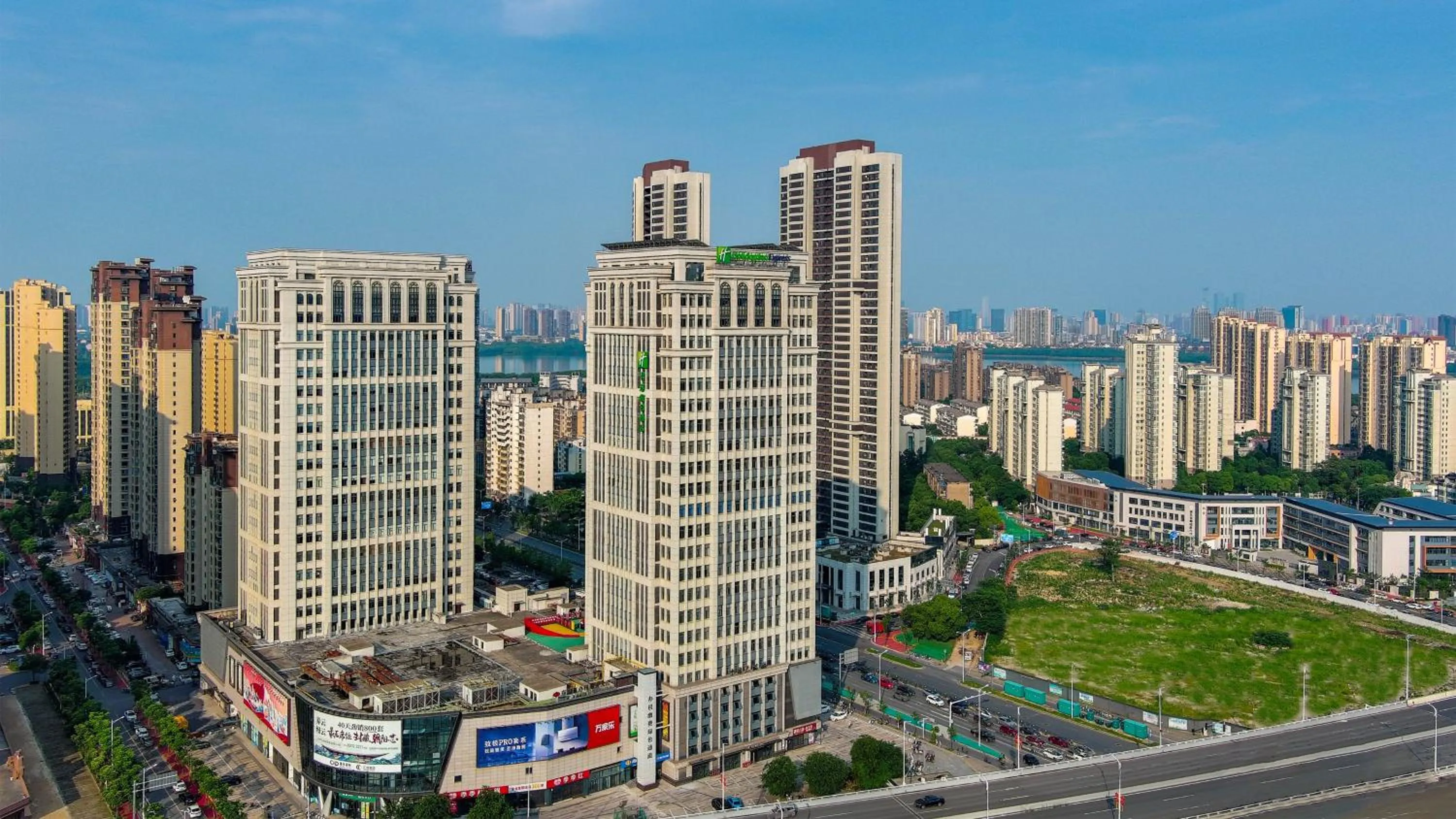 Property building in Holiday Inn Express Nanchang Qingshan Lake View, an IHG Hotel