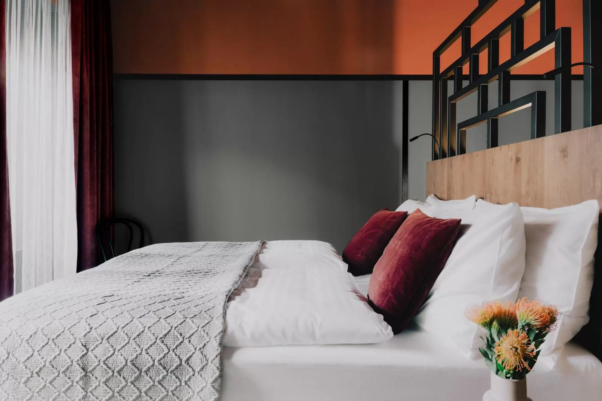Bed in WELTWIEN Luxury Art Apartments & Free Parking