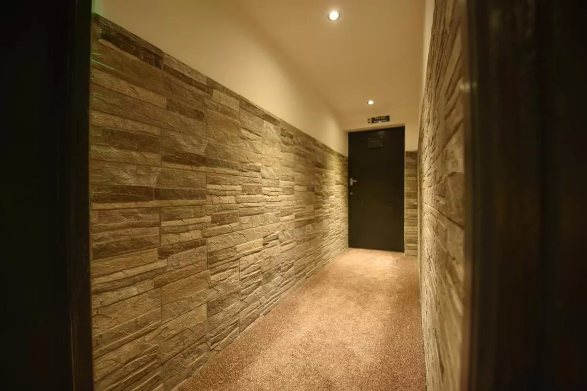 Area and facilities in Victoria Park Hotel