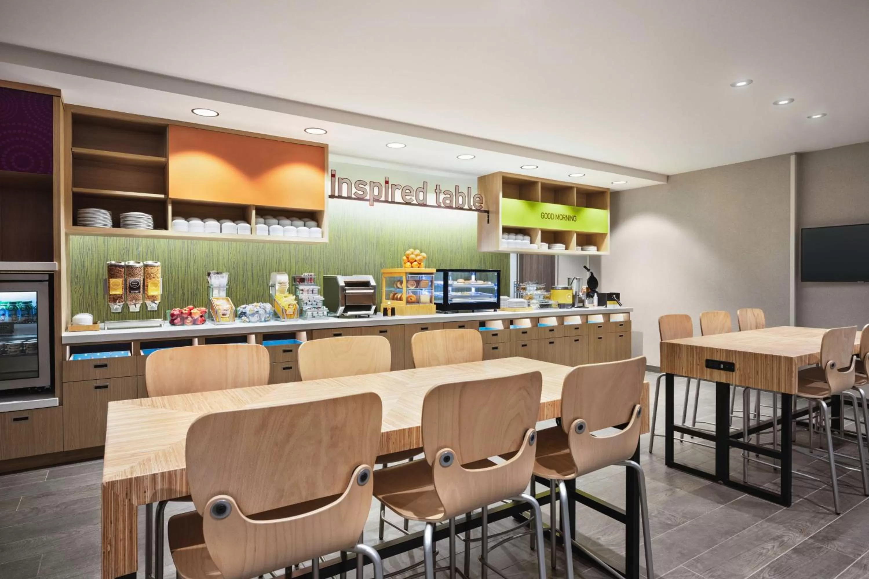 Breakfast in Home2 Suites By Hilton Colorado Springs I-25 Central