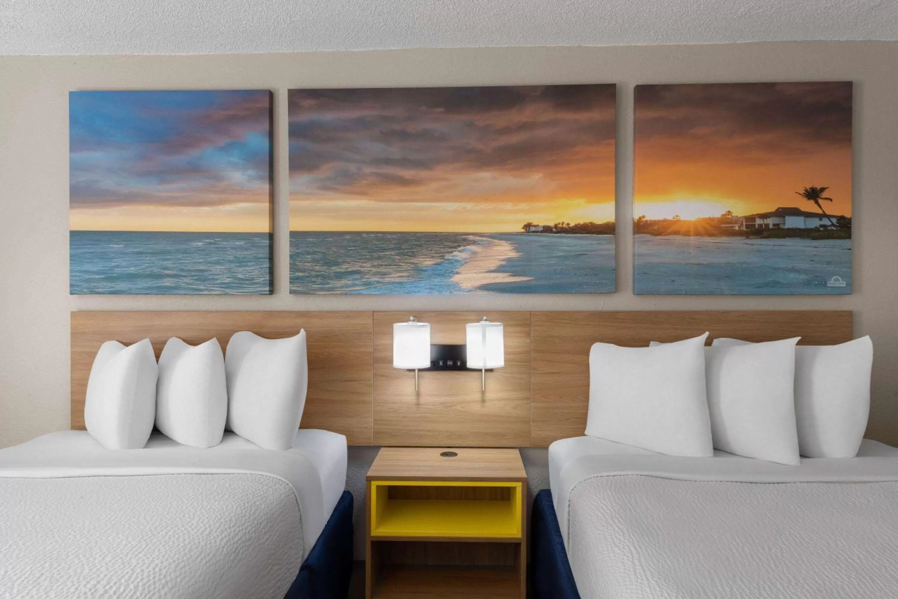 Photo of the whole room, Bed in Days Inn by Wyndham Florence Near Civic Center