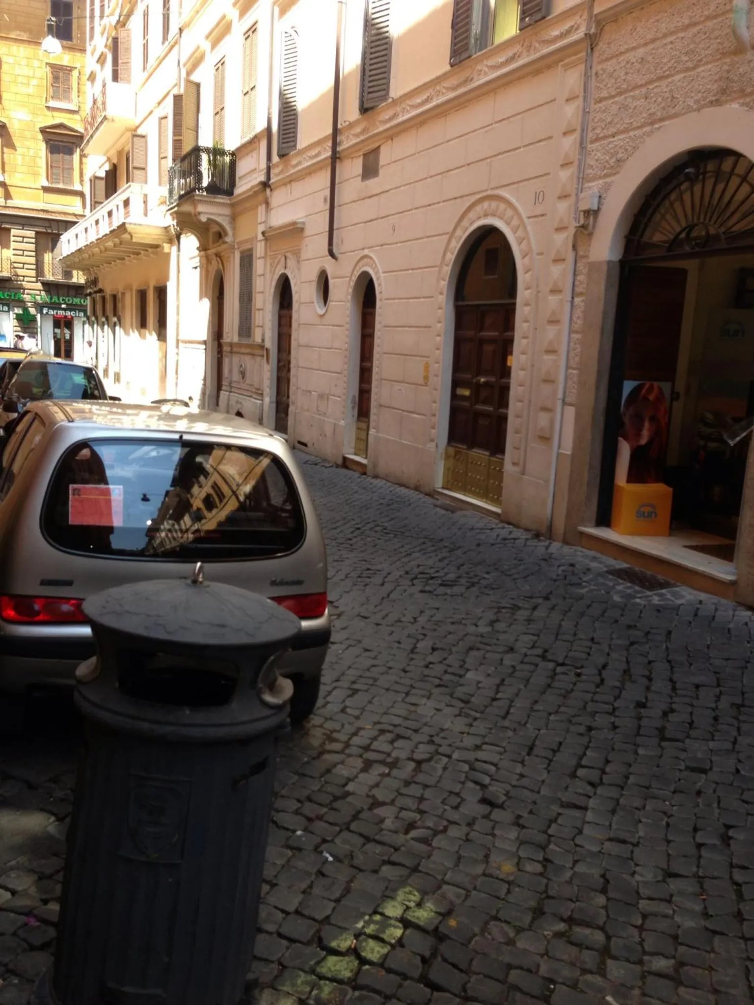 Property building in Piazza di Spagna Luxury Apartment