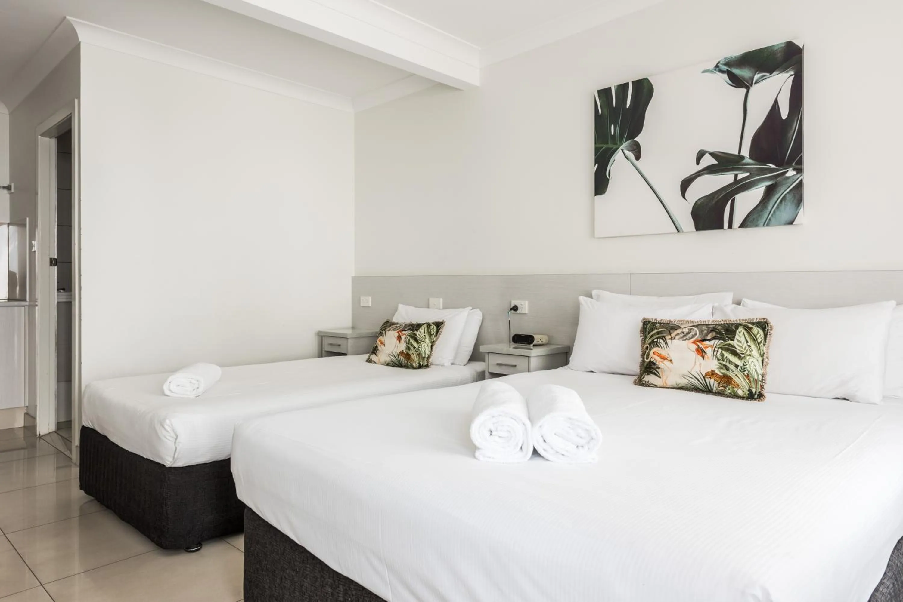 Bedroom, Bed in Hibiscus Motel