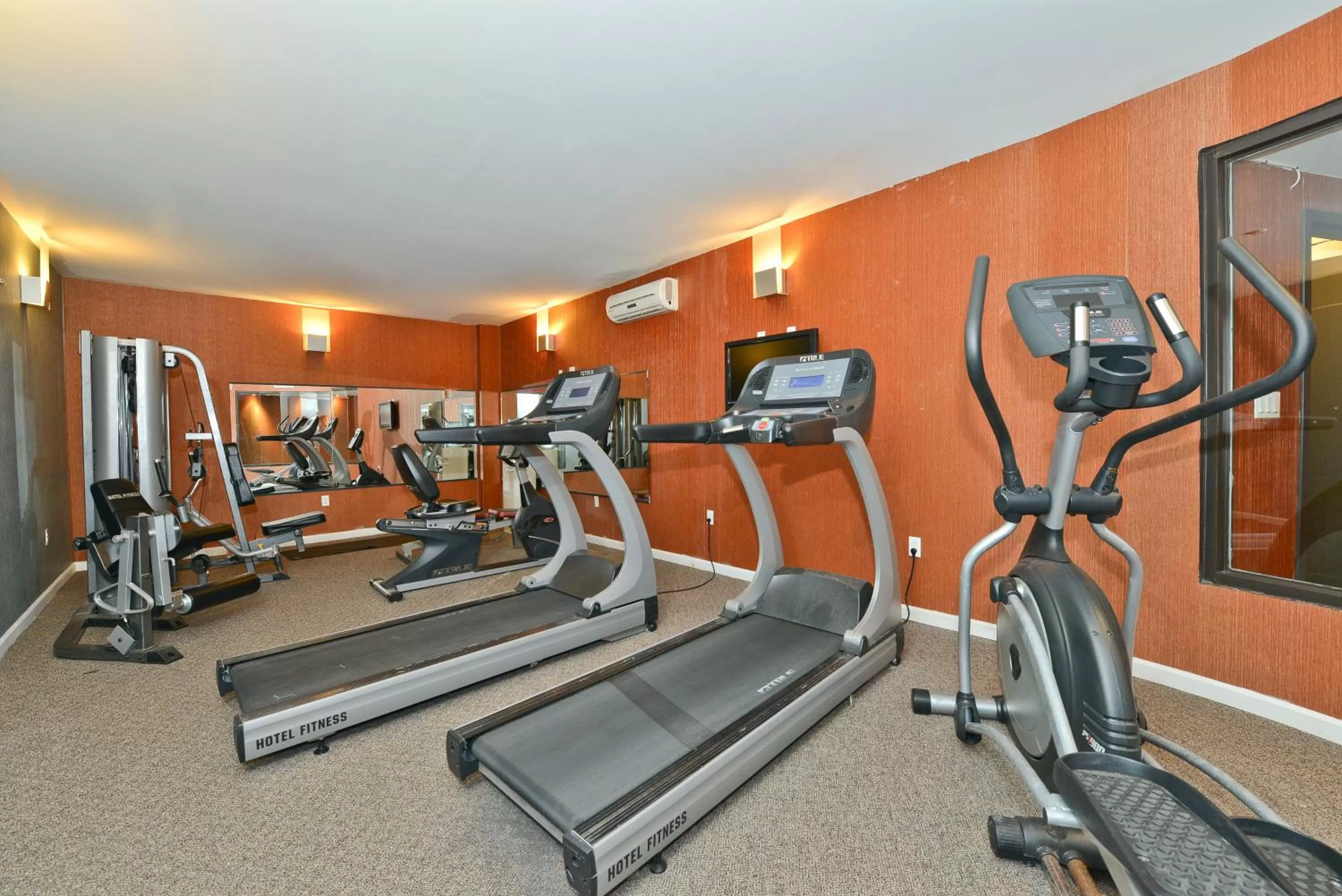 Fitness centre/facilities in Ravel Hotel Trademark Collection by Wyndham