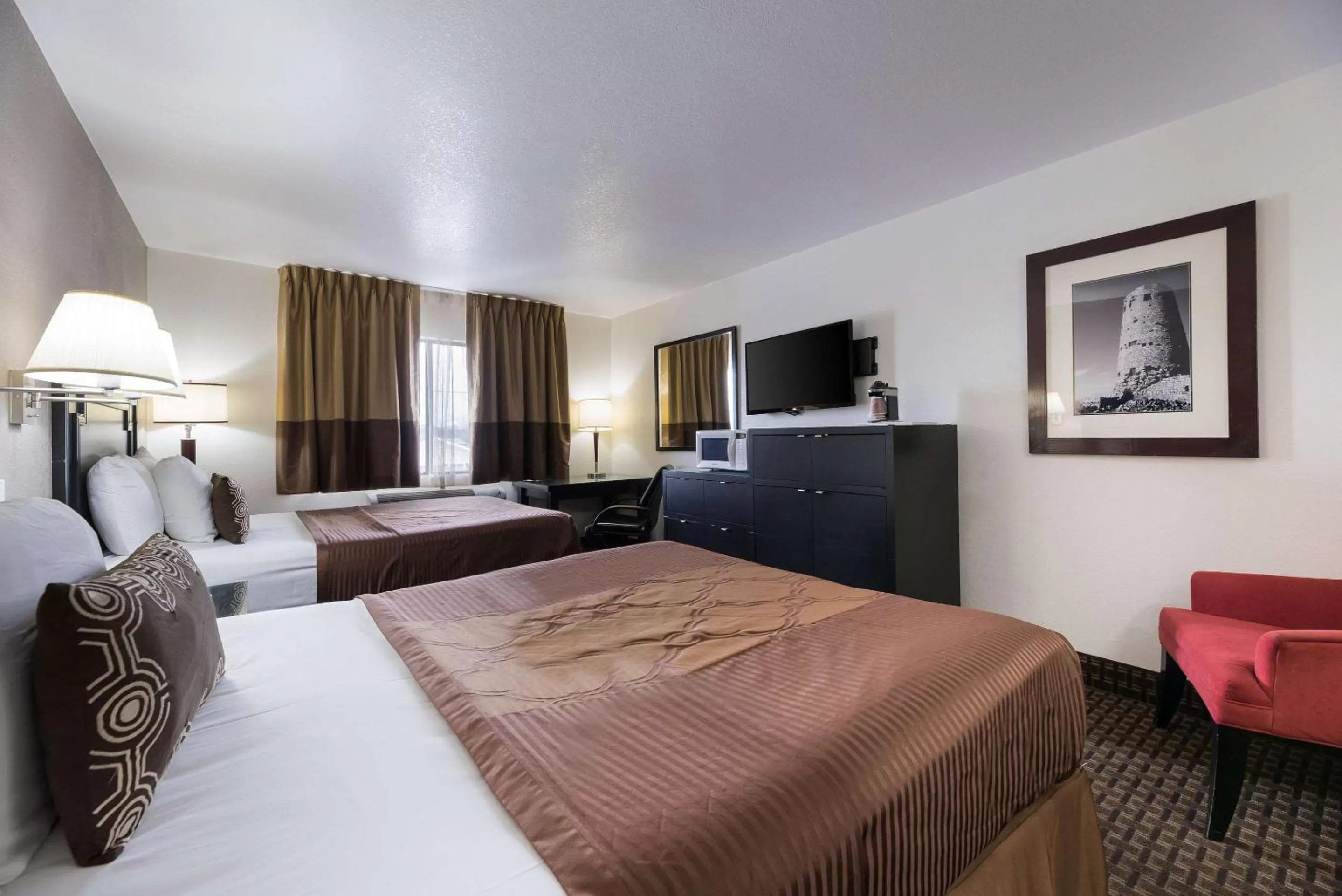 Photo of the whole room, Bed in Econo Lodge Inn & Suites Williams - Grand Canyon Area