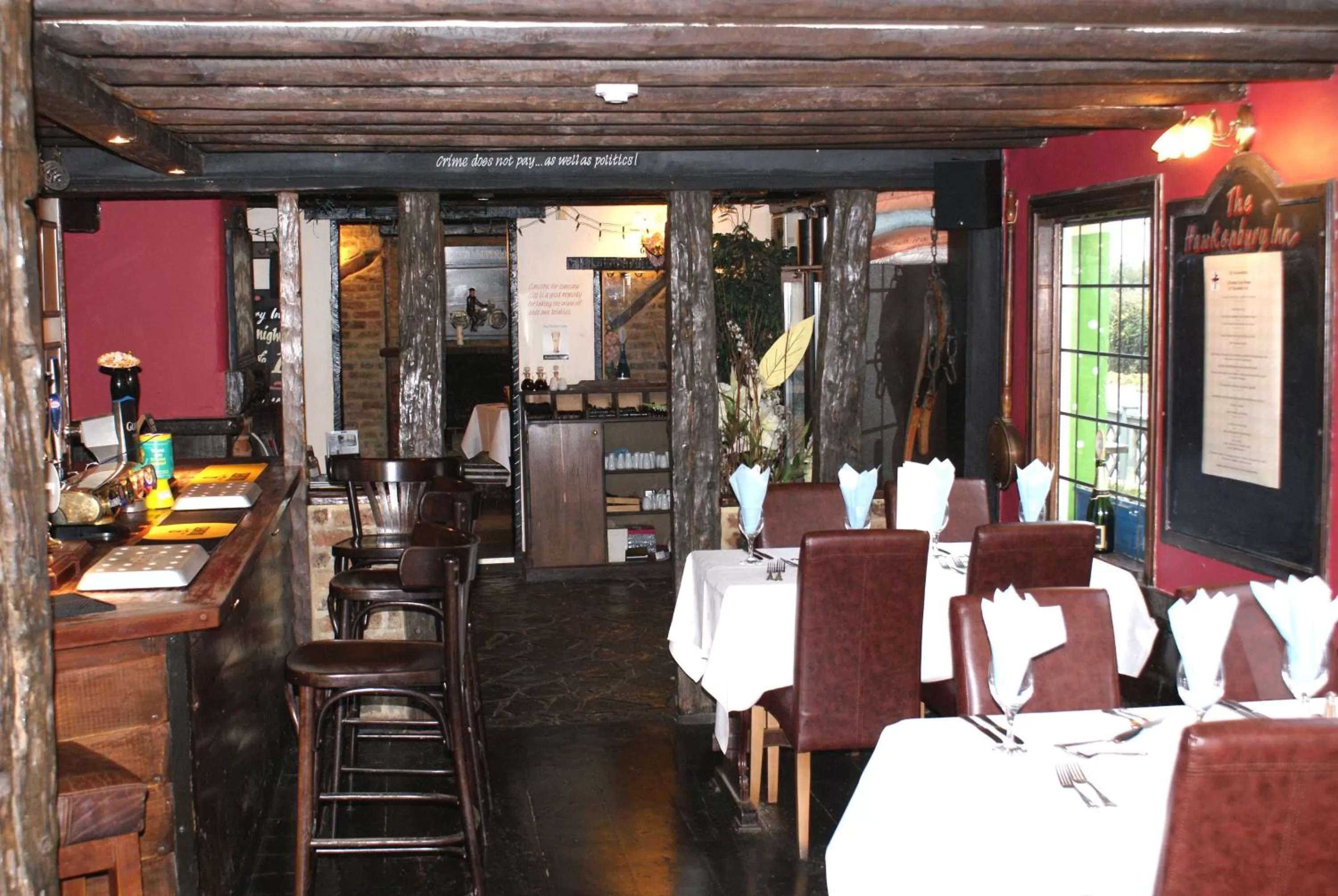 Restaurant/places to eat in The Hawkenbury