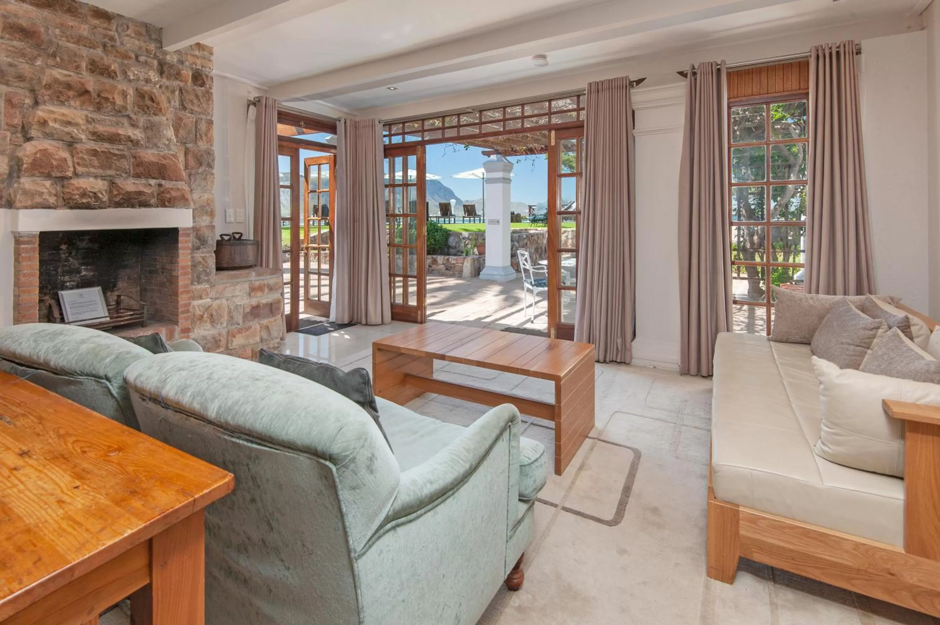 Seating Area in Harbour House Hotel - Manor House