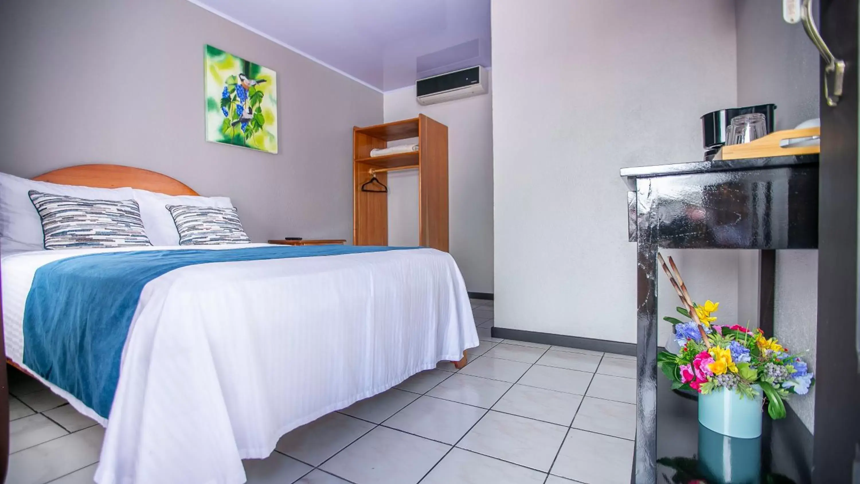 Standard Double Room in Hotel La Vid La Fortuna Standard Double Room in Hotel La Vid La Fortuna