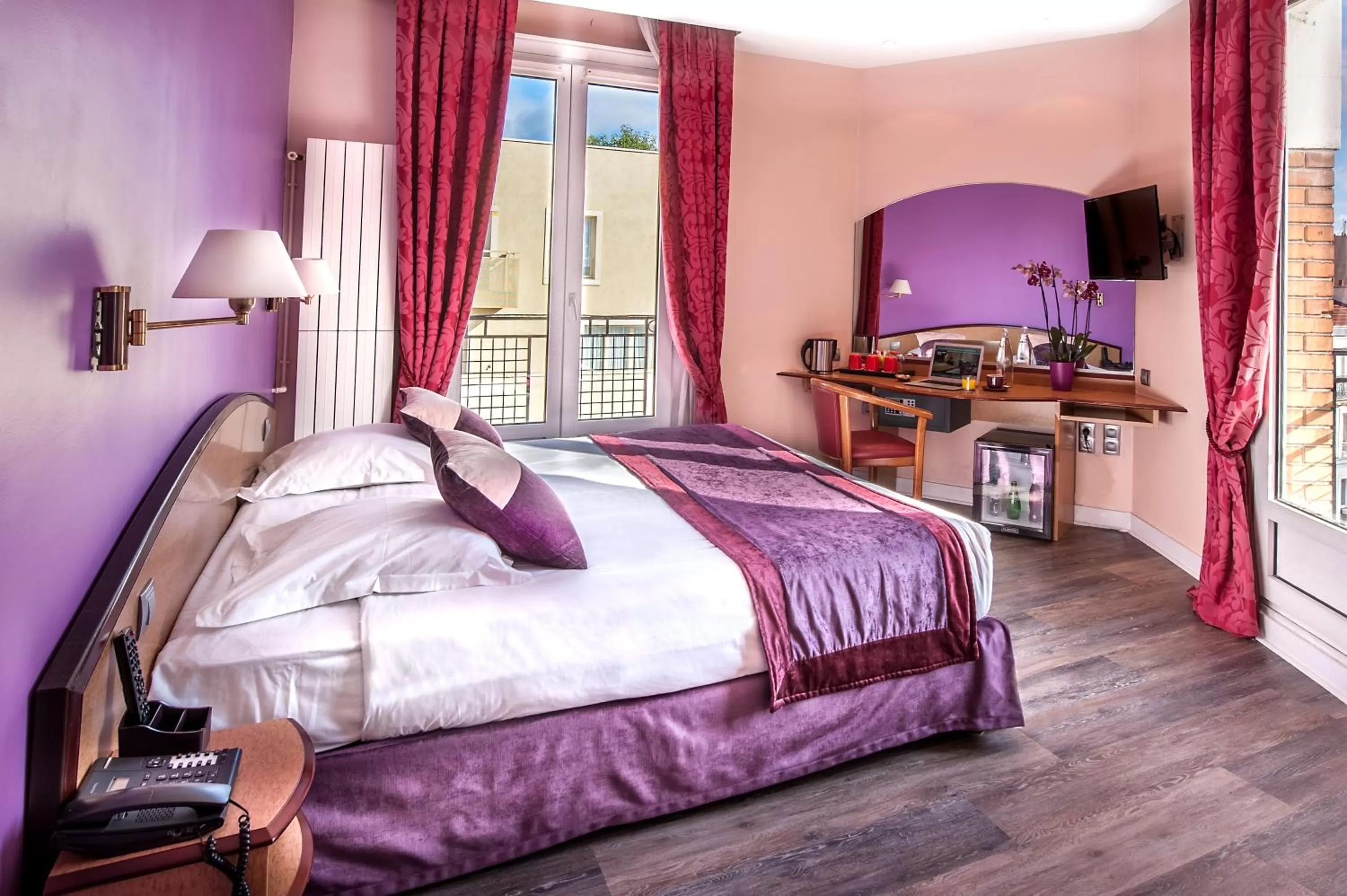 Deluxe Room in Virgina