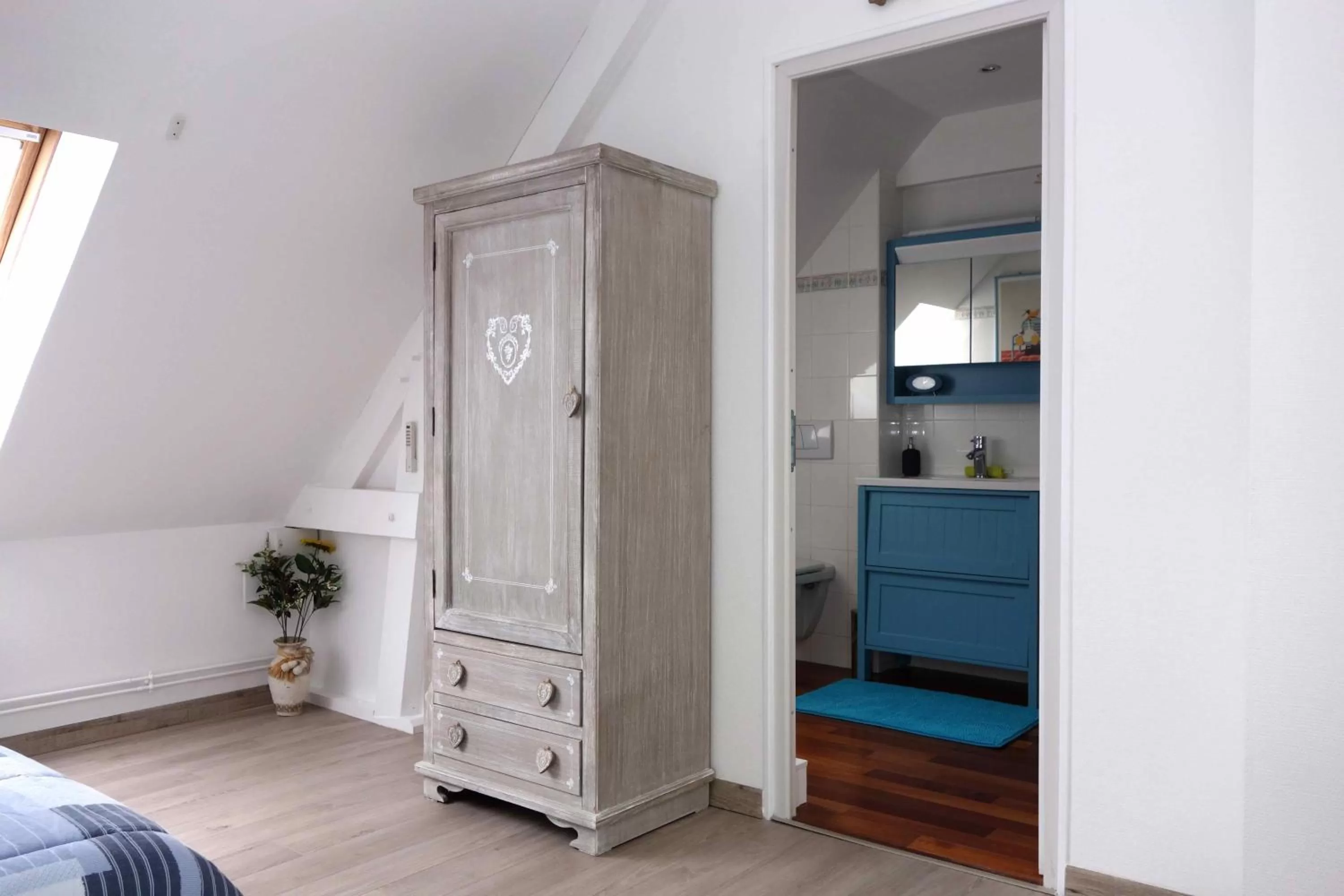 Bedroom, Bed in Chambre D'Hôtes le Phenix