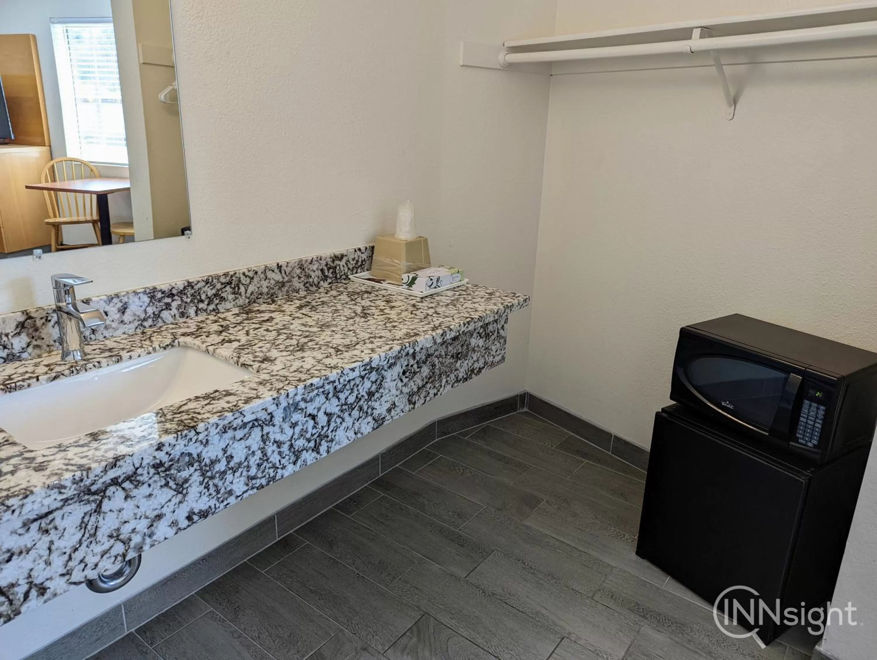 Photo of the whole room in Royal Inn