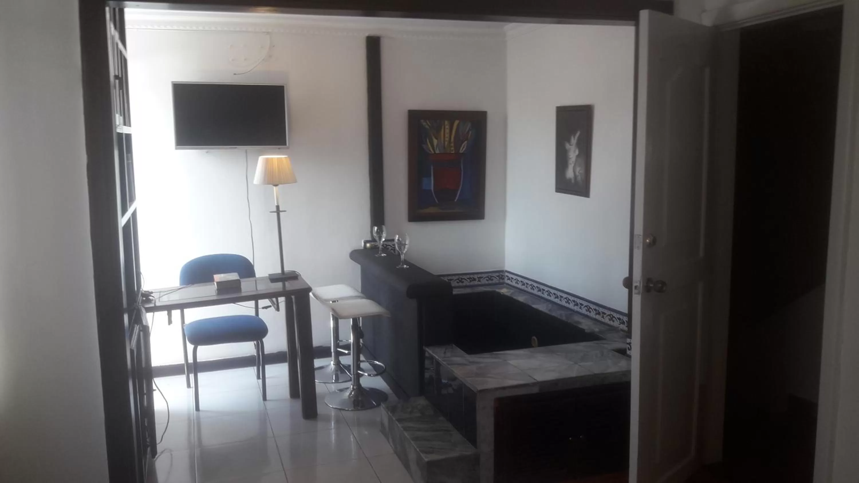 Seating area, TV/Entertainment Center in Casa hotel Mi Huila